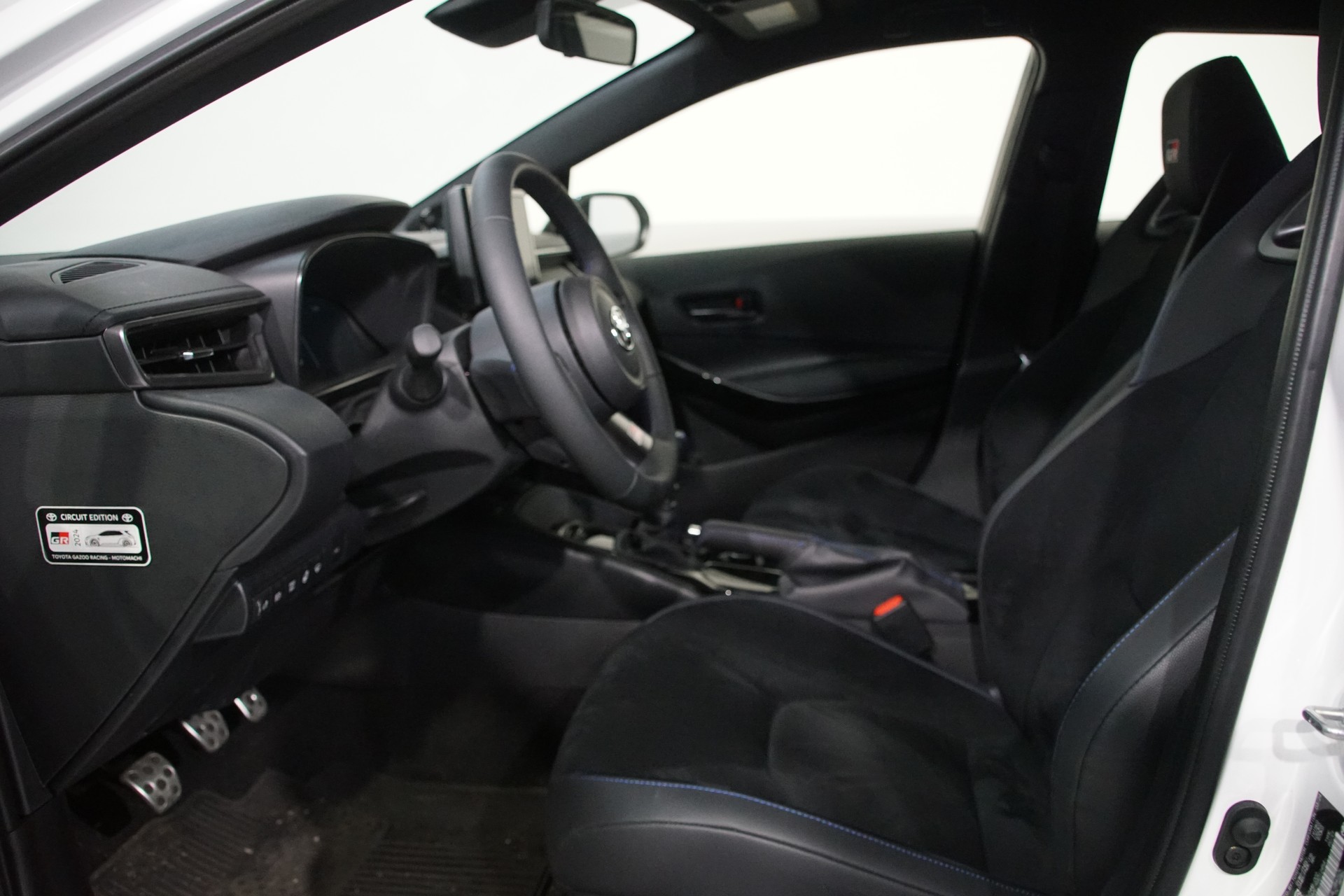 TOYOTA GR Corolla Circuit Edition - 12