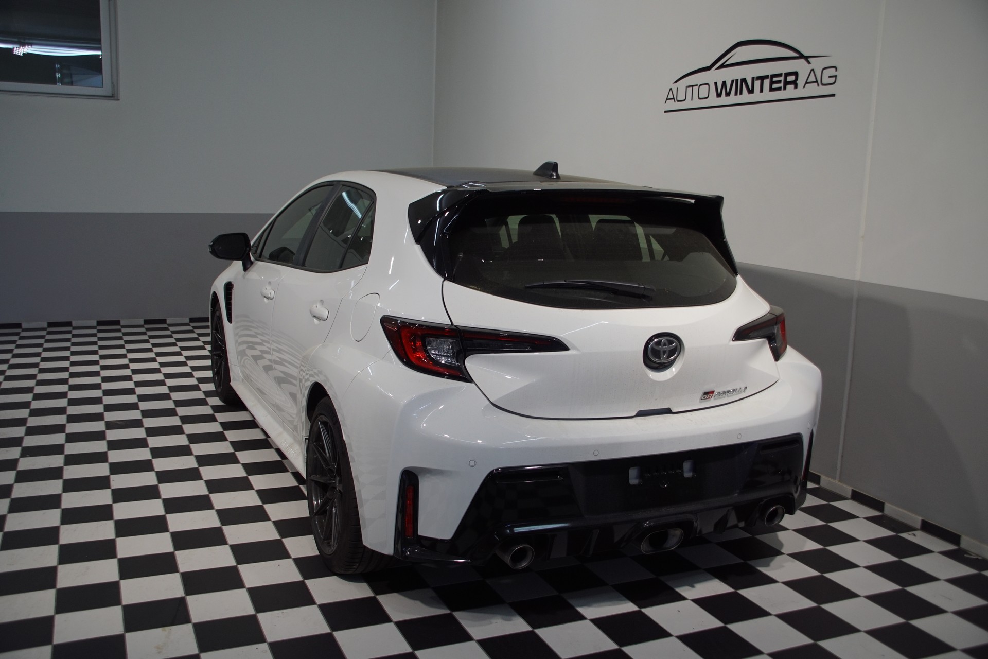 TOYOTA GR Corolla Circuit Edition - 9