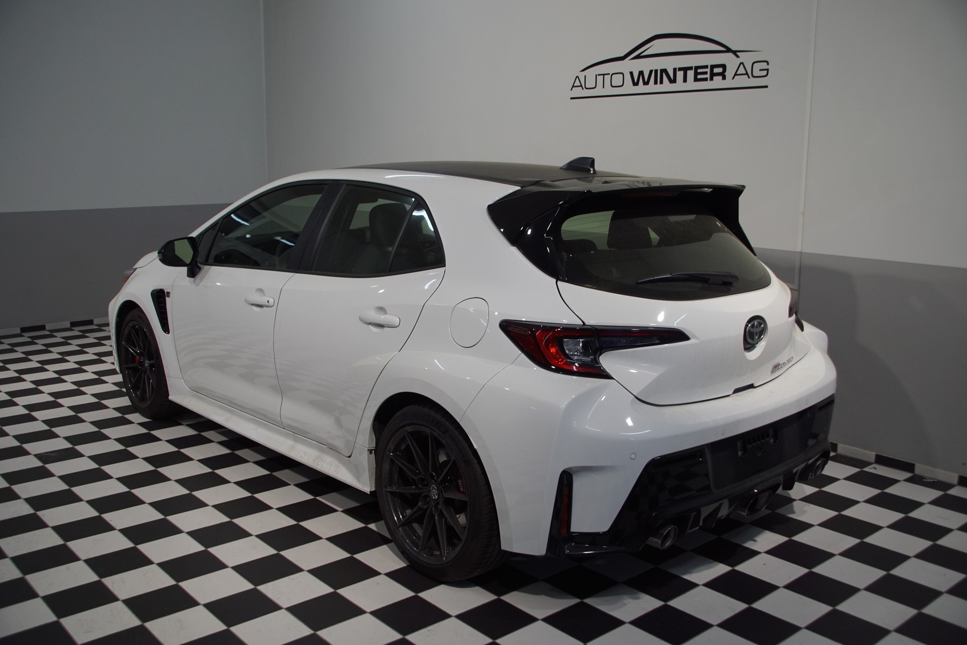 TOYOTA GR Corolla Circuit Edition - 8