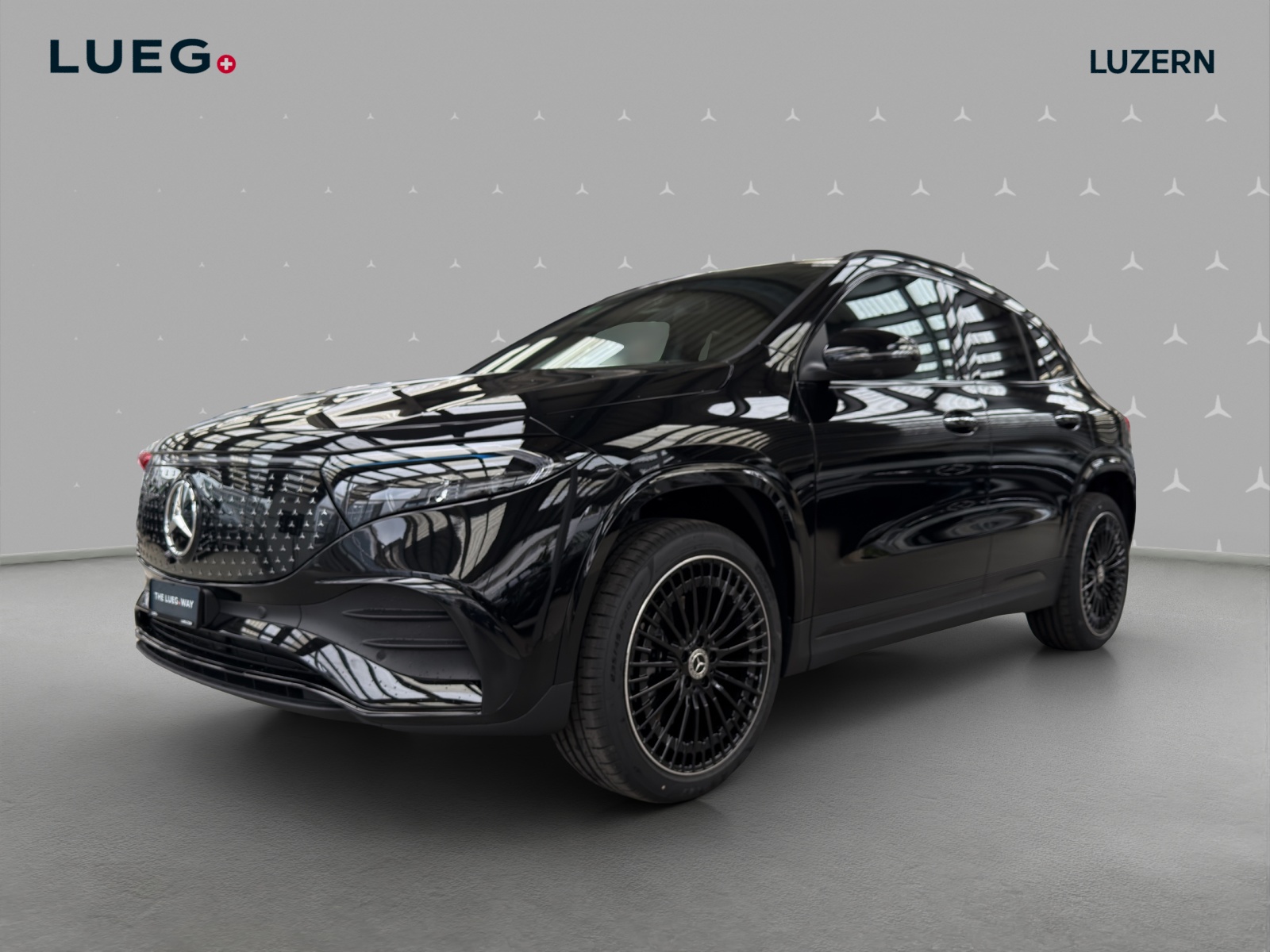 MERCEDES-BENZ EQA 300 66,5kWh 4Matic Excellence