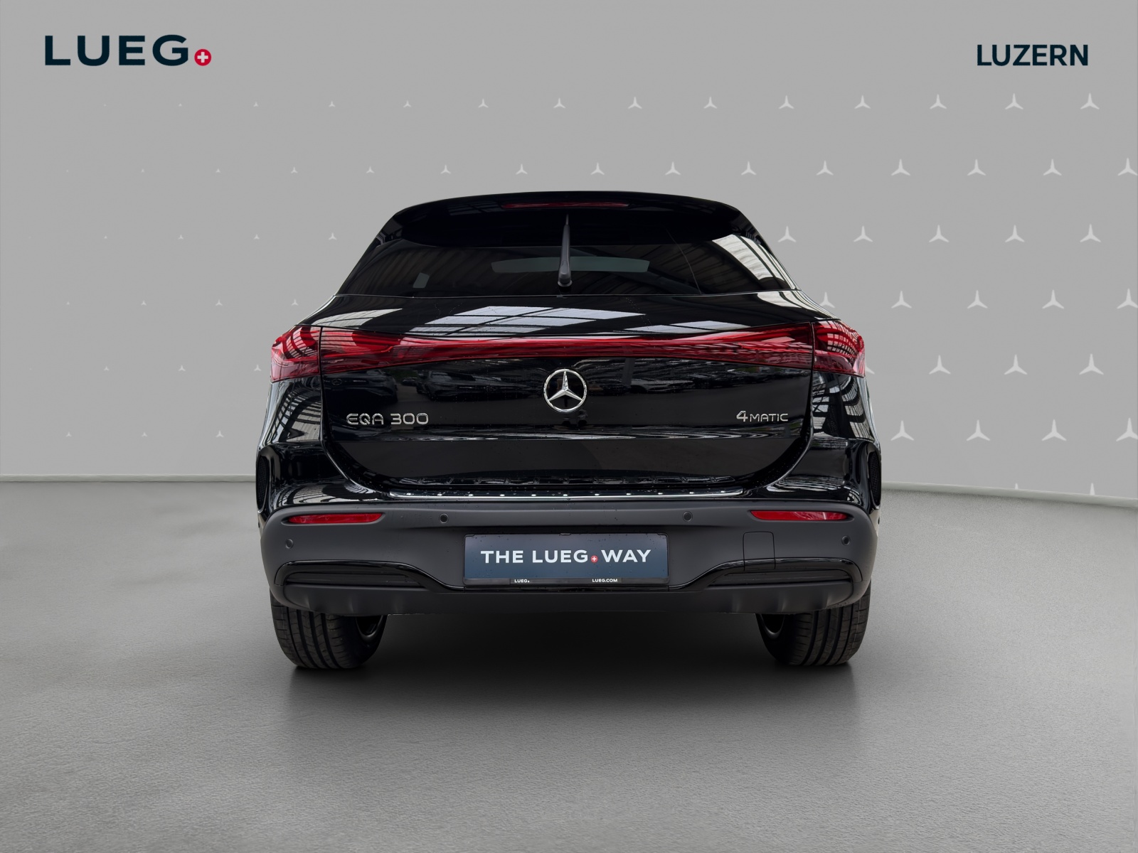 MERCEDES-BENZ EQA 300 66,5kWh 4Matic Excellence - 4