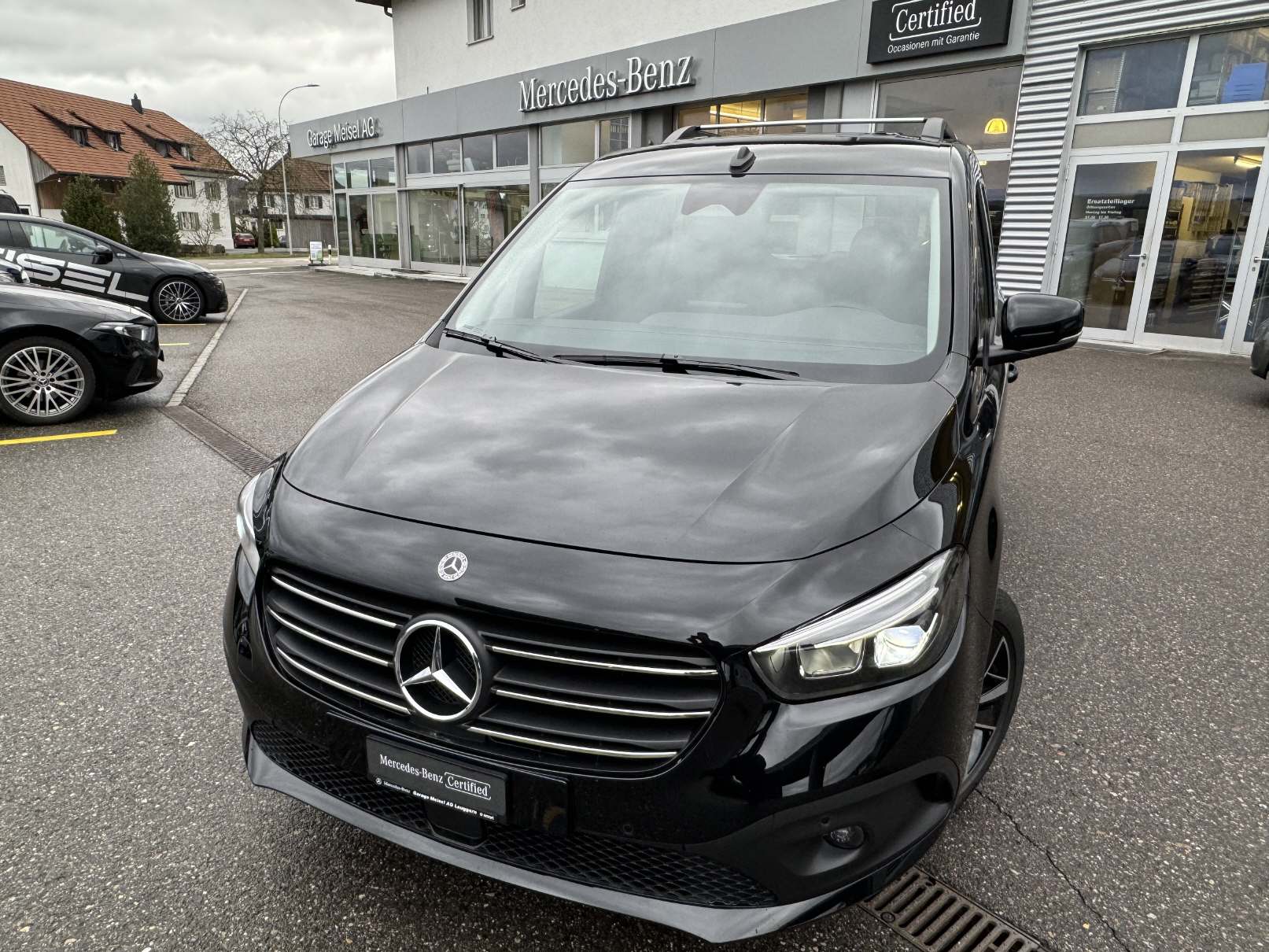 MERCEDES-BENZ T 180d Progressive Van S - 2