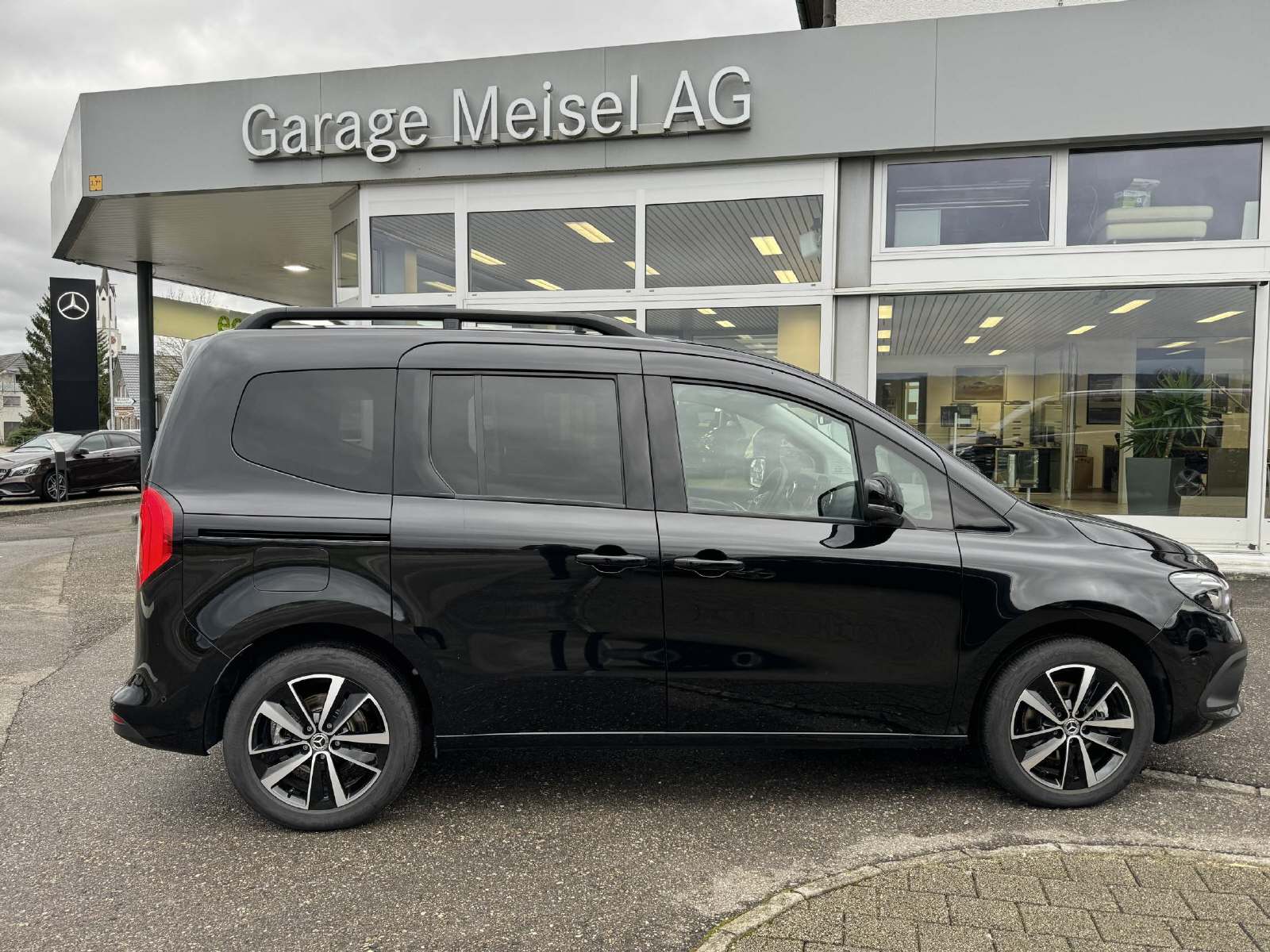 MERCEDES-BENZ T 180d Progressive Van S - 5