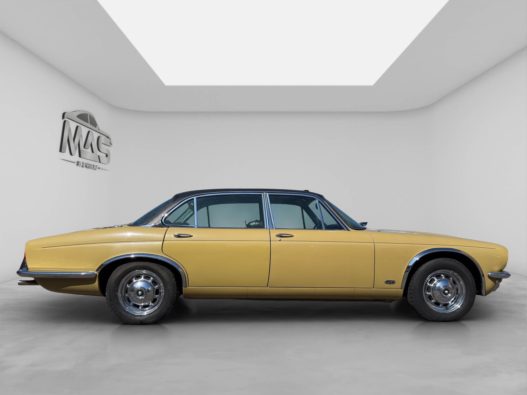 JAGUAR XJ 7