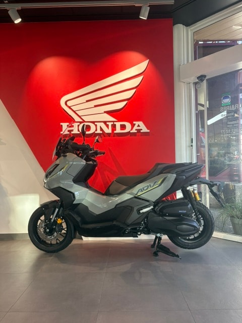 HONDA ADV 350 - 6
