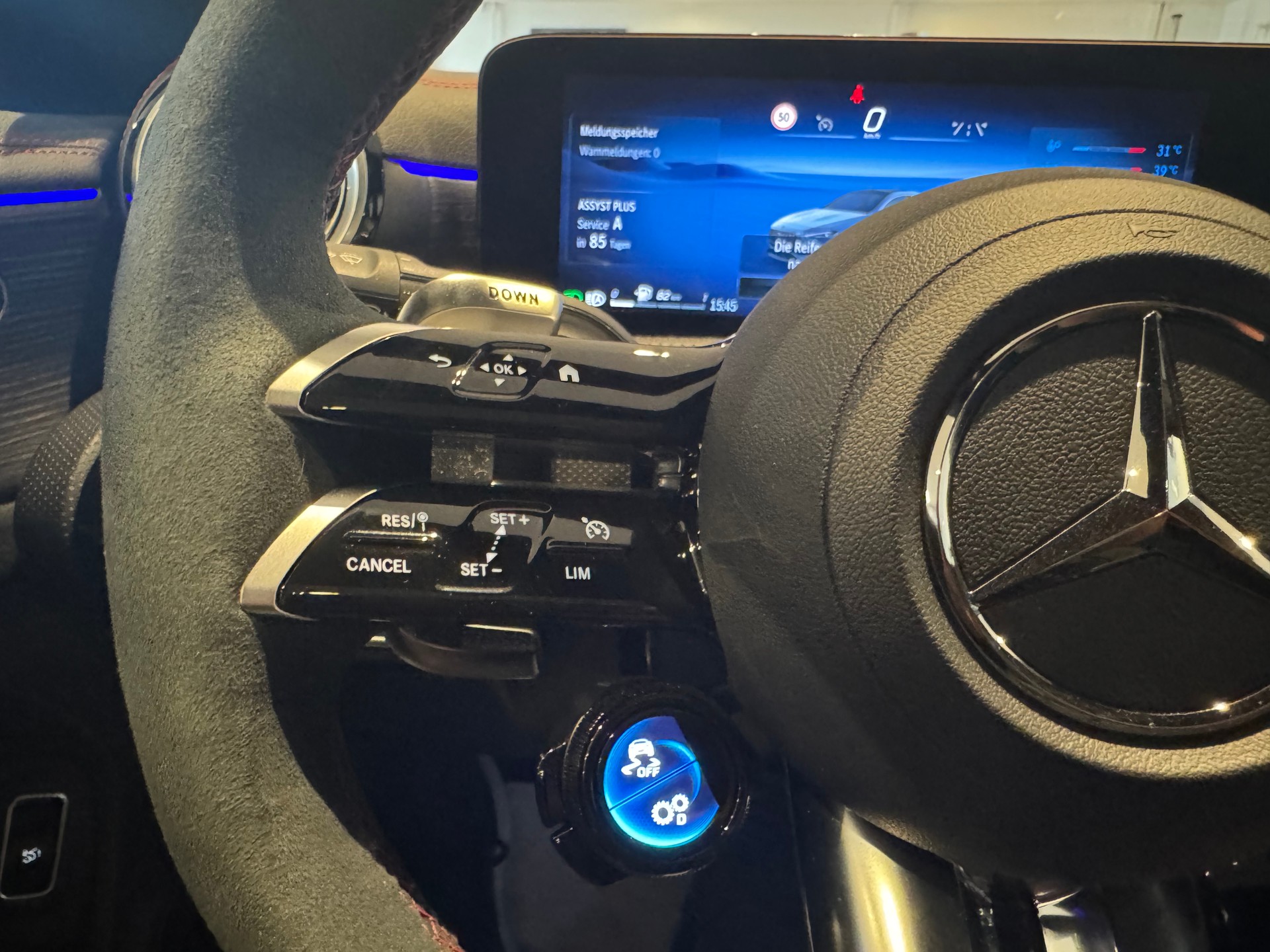 MERCEDES-BENZ CLA 35 AMG 4matic - 16