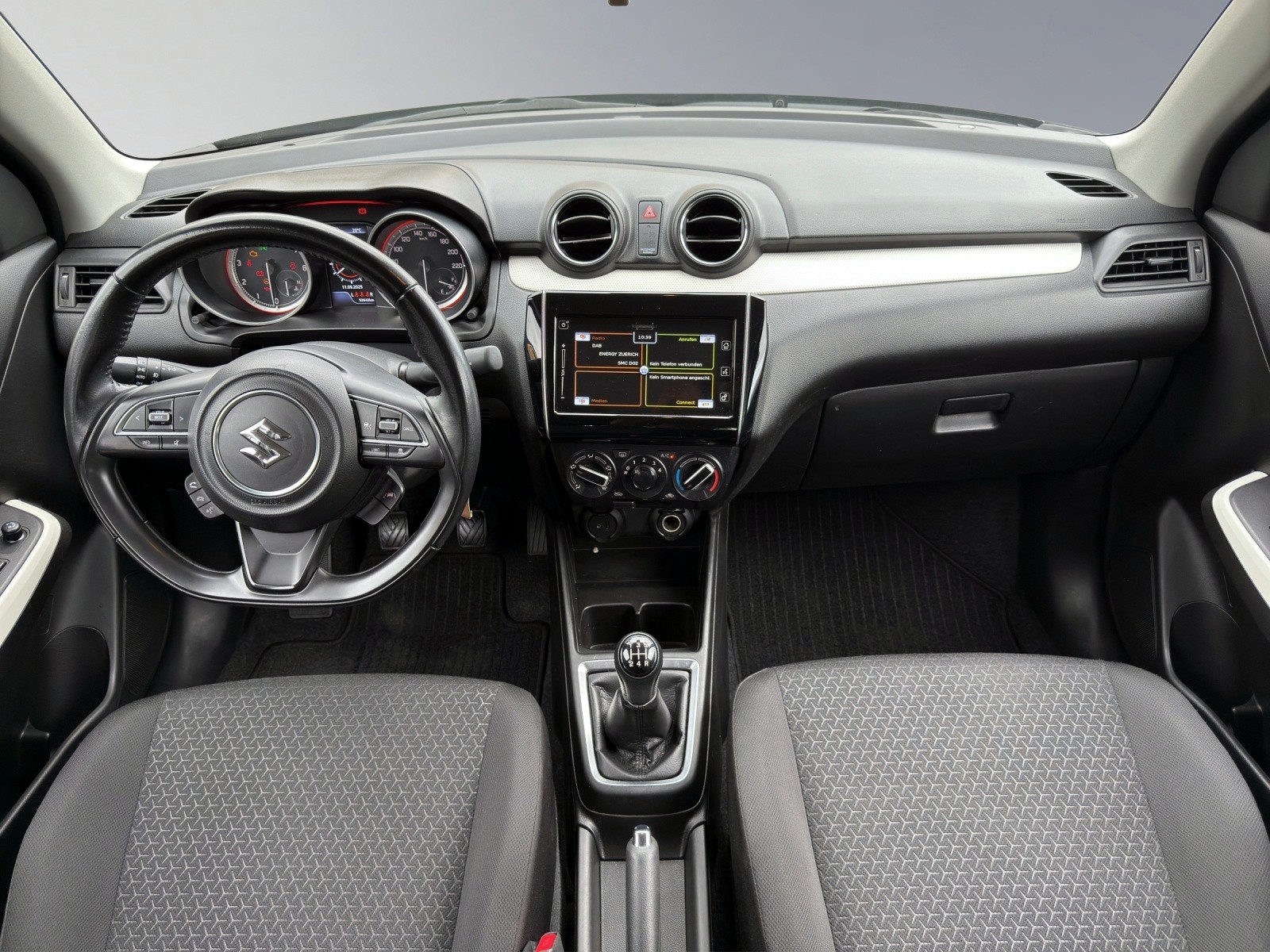 SUZUKI Swift 1.2 Compact+ Hybrid - 11