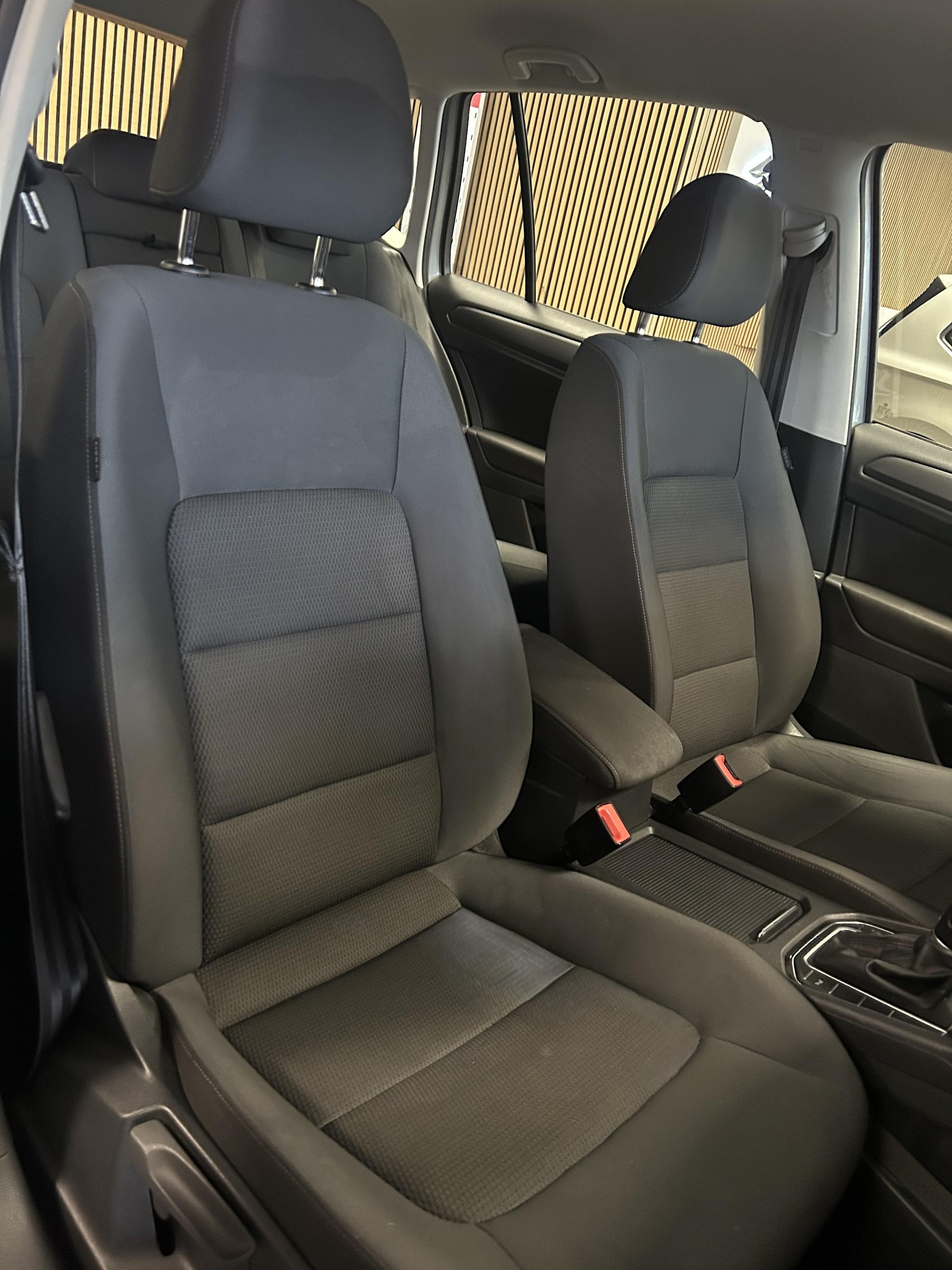 VW Golf VII Sportsvan 1.5 TSI 150 Highline DSG - 16