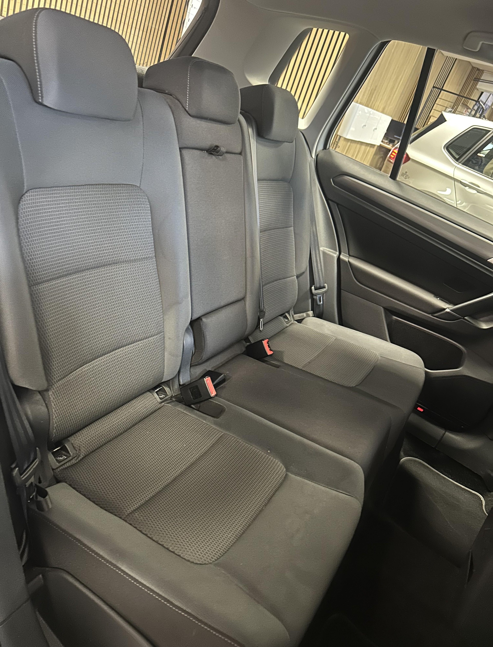 VW Golf VII Sportsvan 1.5 TSI 150 Highline DSG - 18