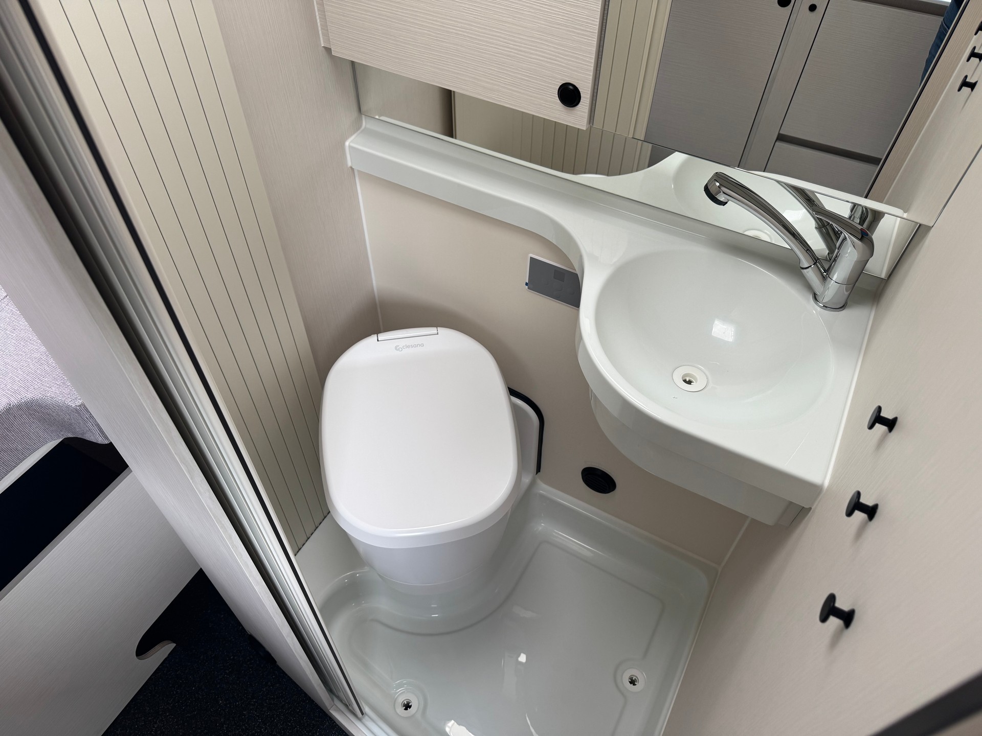 TOURNE MOBIL 6.4 - 180 PS SELECT / Heavy / Automat - 8