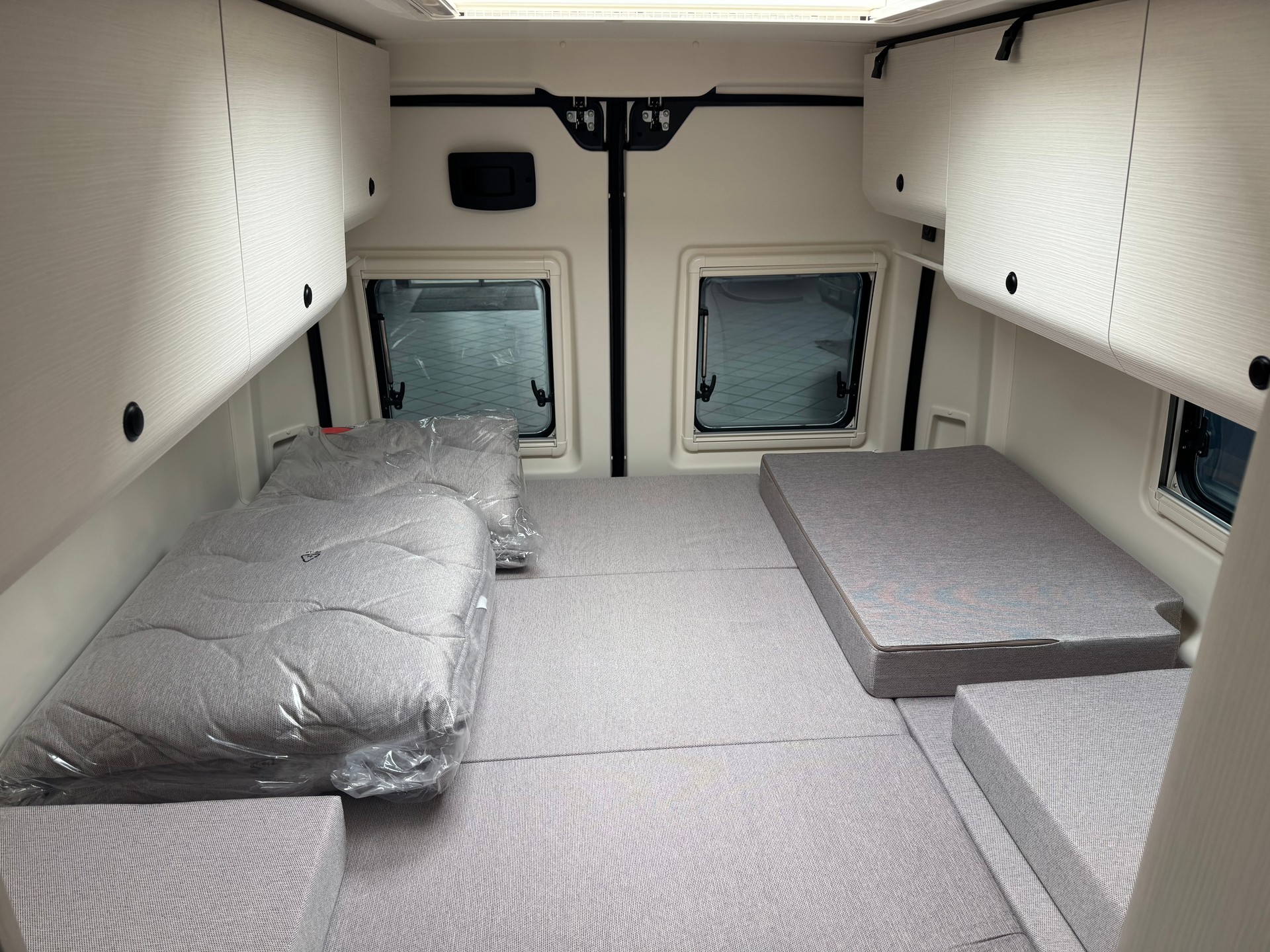 TOURNE MOBIL 6.4 - 180 PS SELECT / Heavy / Automat - 7