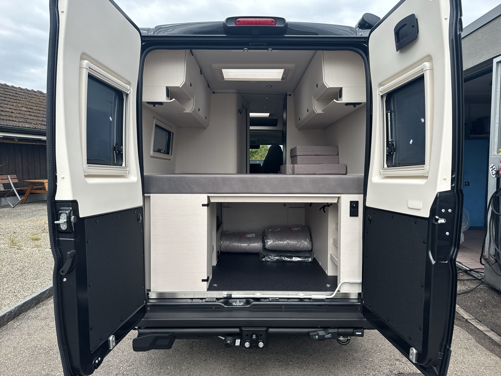 TOURNE MOBIL 6.4 - 180 PS SELECT / Heavy / Automat - 6