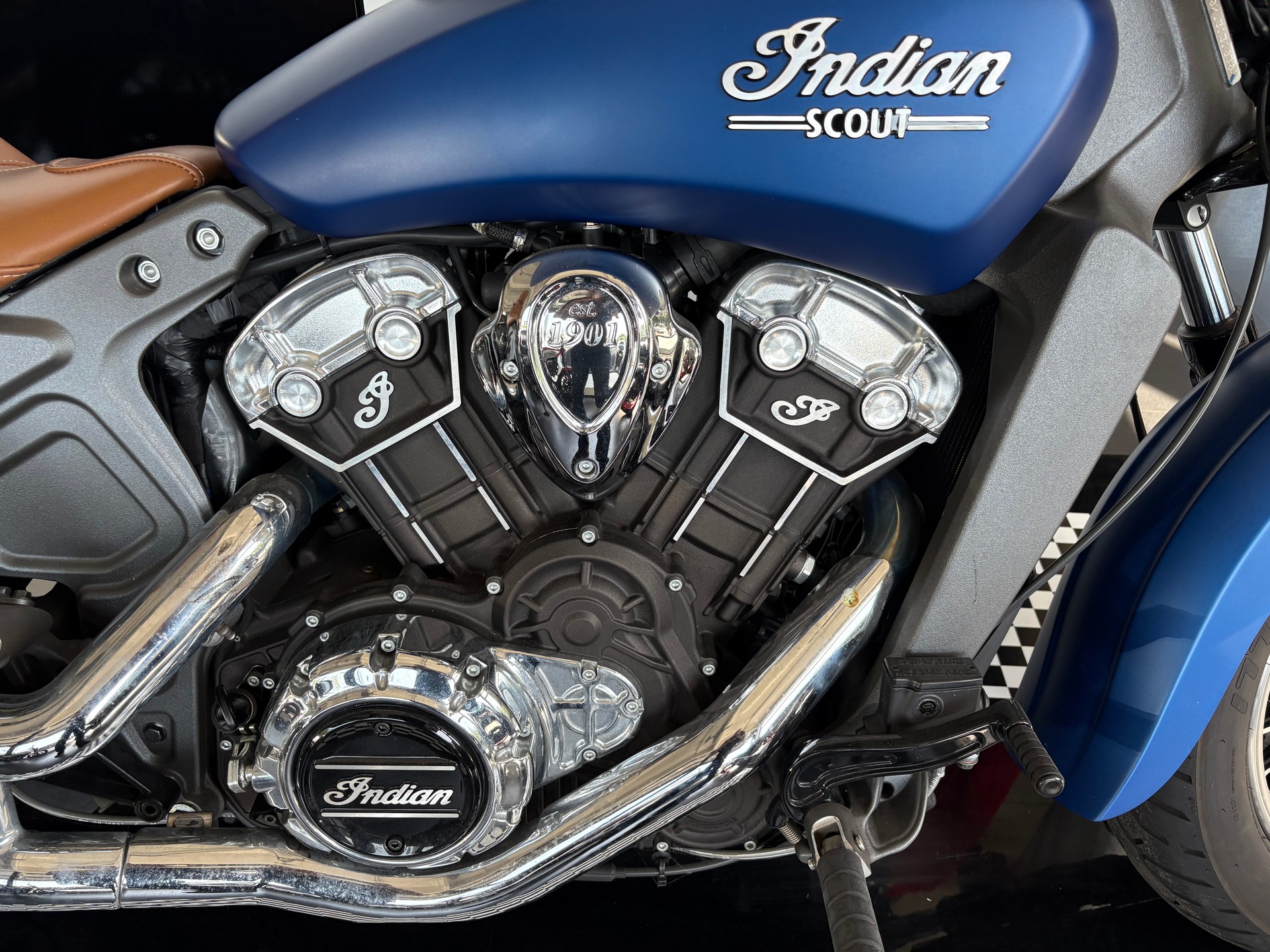 INDIAN Scout ABS - 3