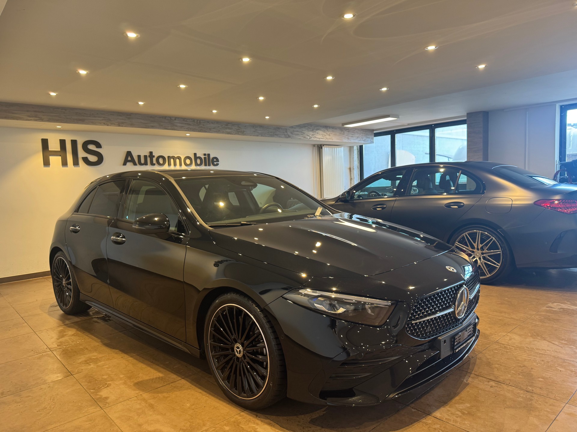 MERCEDES-BENZ A 250 AMG Line 4m - 5