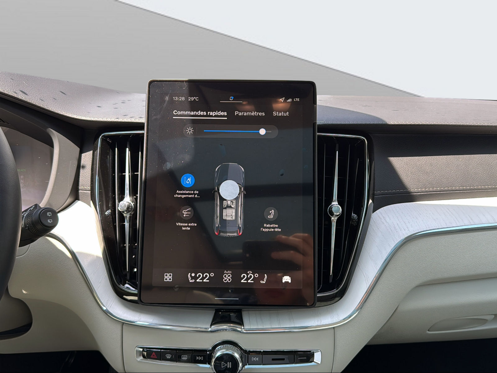 VOLVO XC60 T6 eAWD PluginHybrid Ultra Dark Geartronic - 12