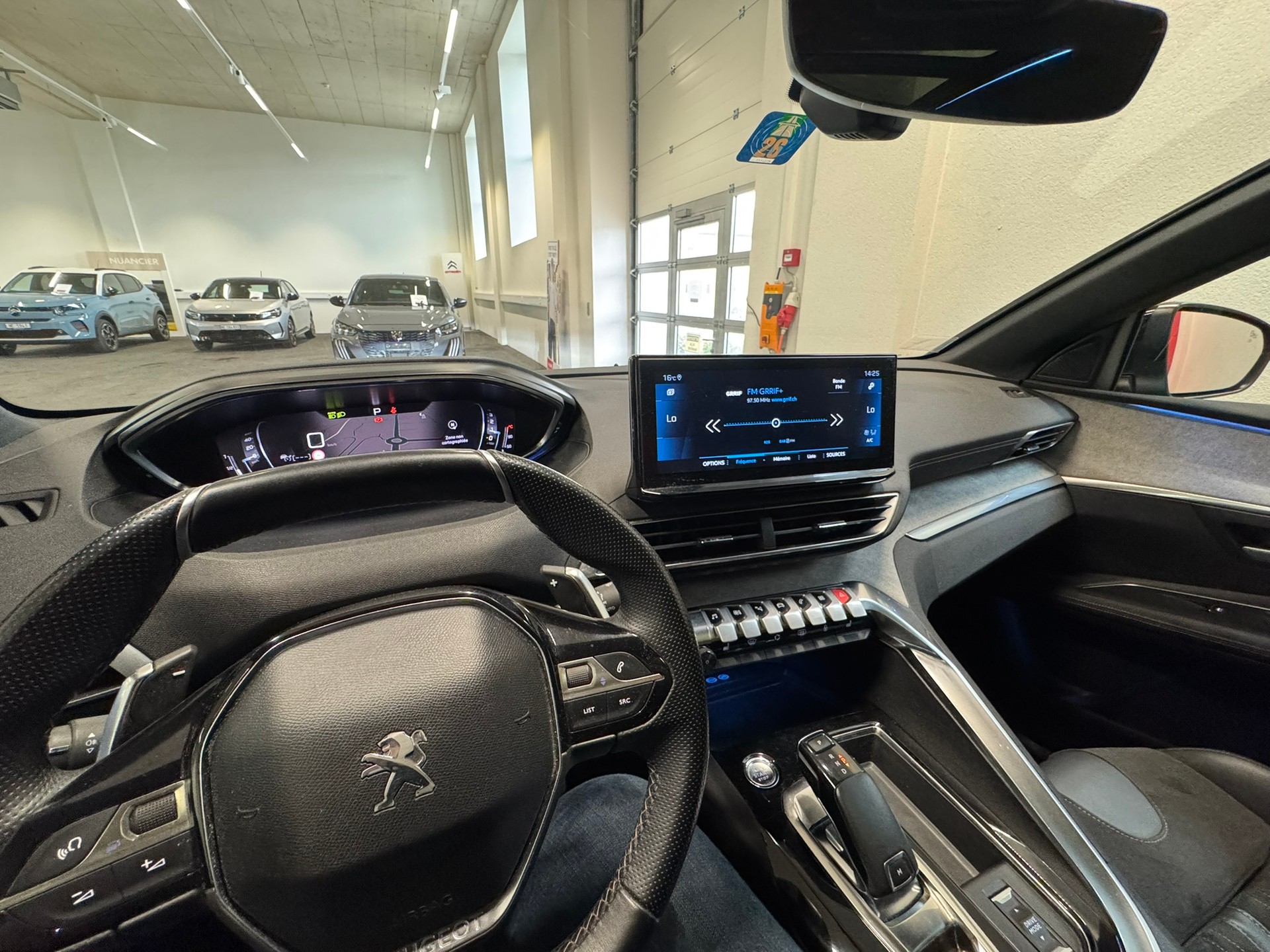 PEUGEOT 3008 1.5 BlueHDi GT EAT8 - 8