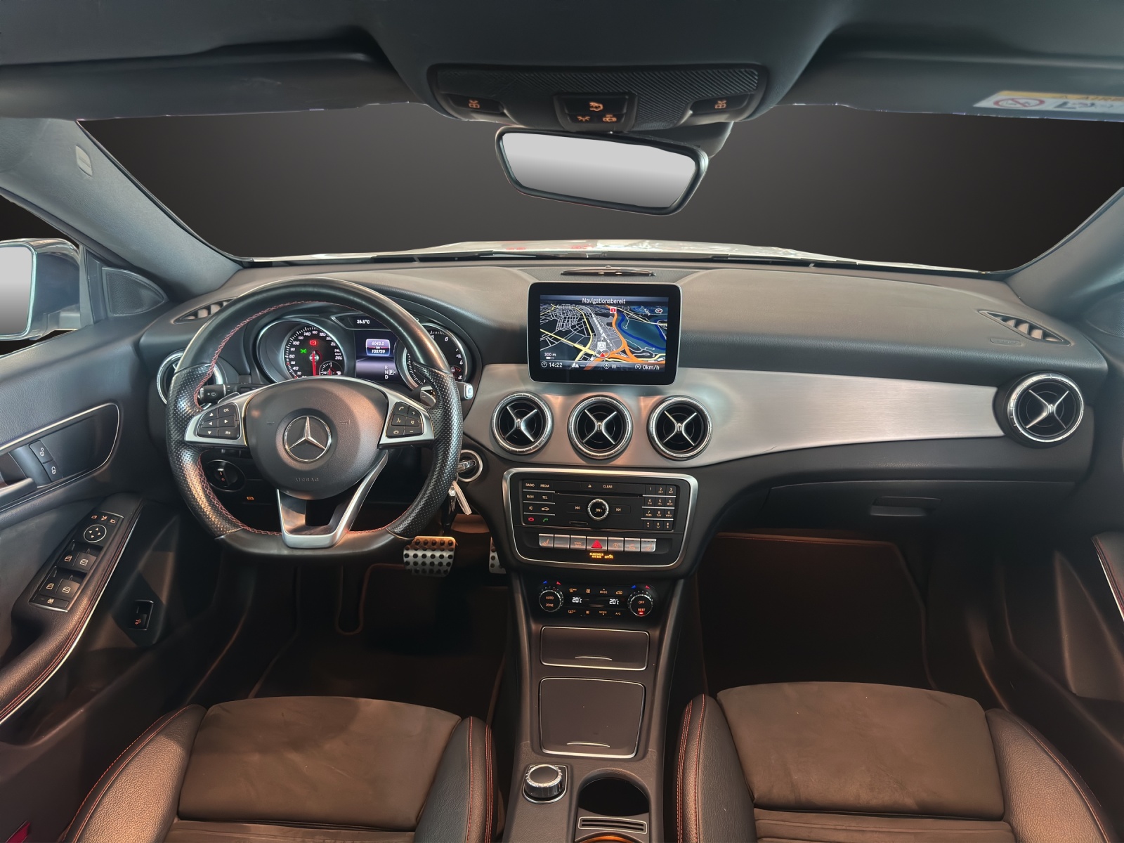 MERCEDES-BENZ CLA 220 4Matic - 10