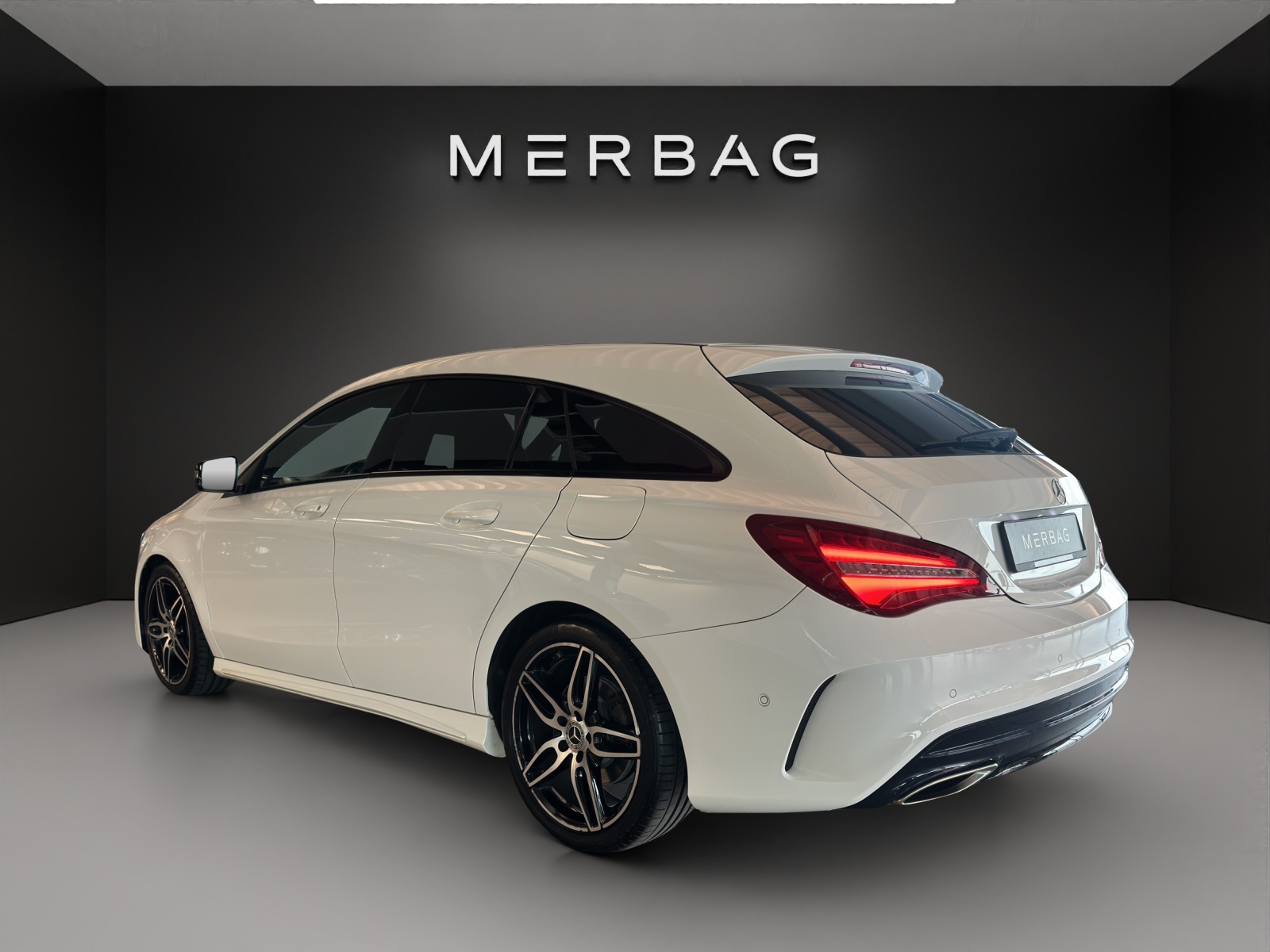 MERCEDES-BENZ CLA 220 4Matic - 4