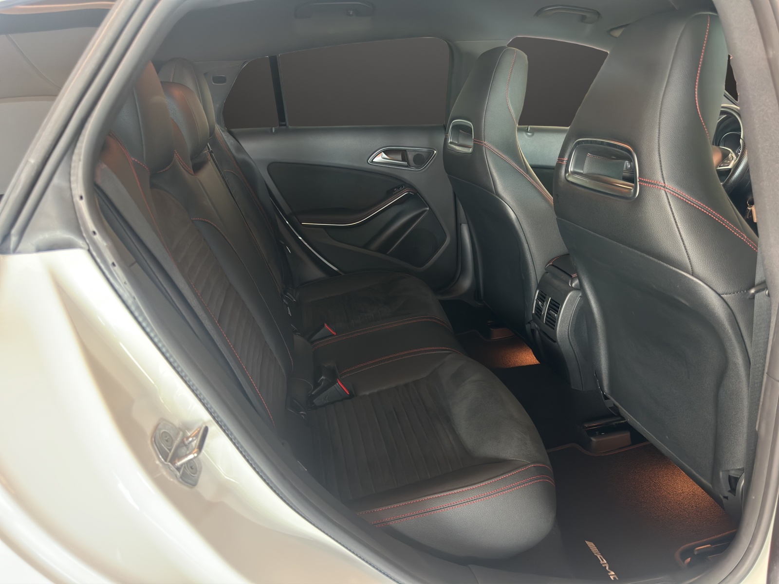 MERCEDES-BENZ CLA 220 4Matic - 12