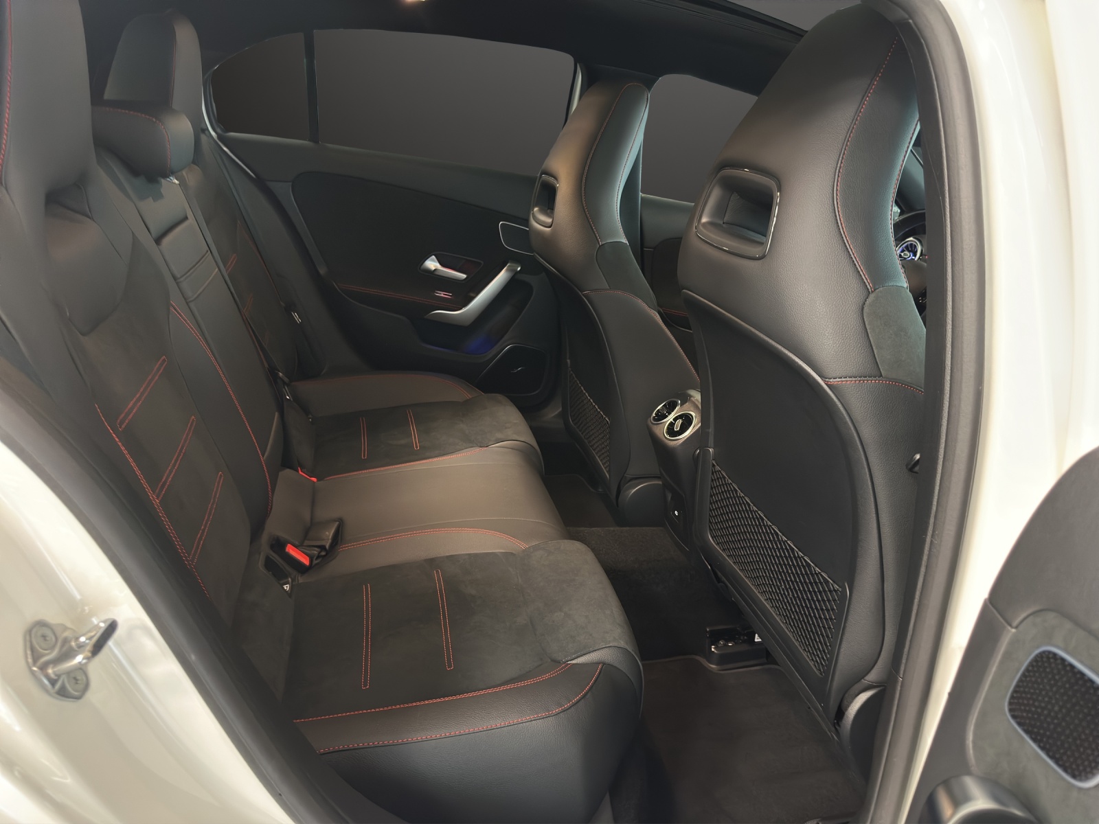 MERCEDES-BENZ A AMG 35 4Matic 8G-DCT - 12