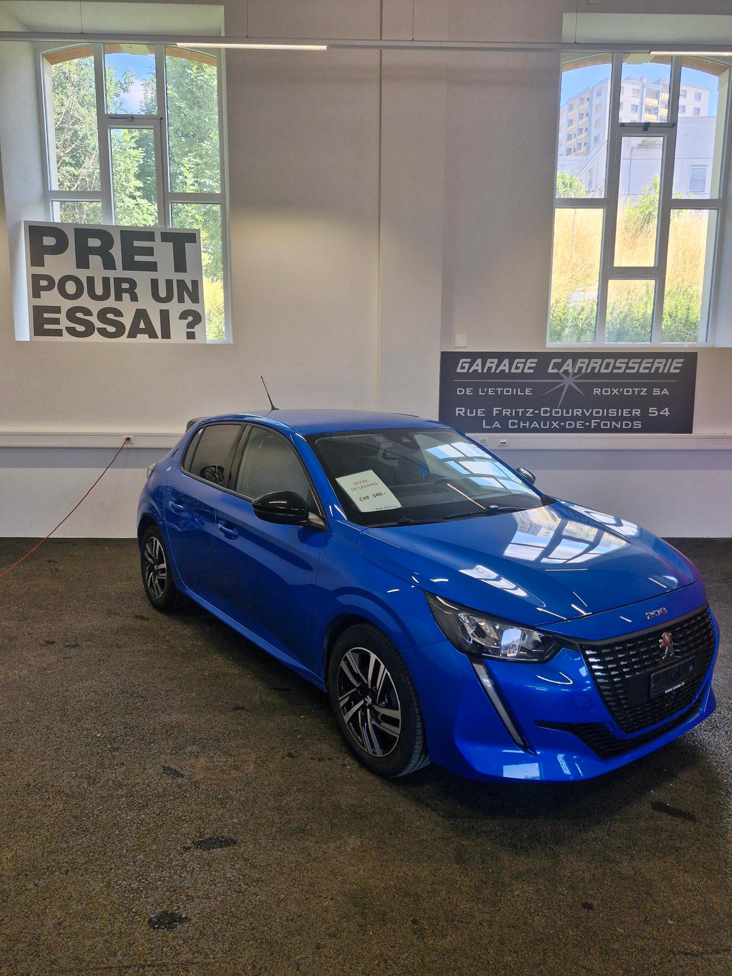 PEUGEOT 208 1.2 PureTech Allure Pack EAT8 - 4