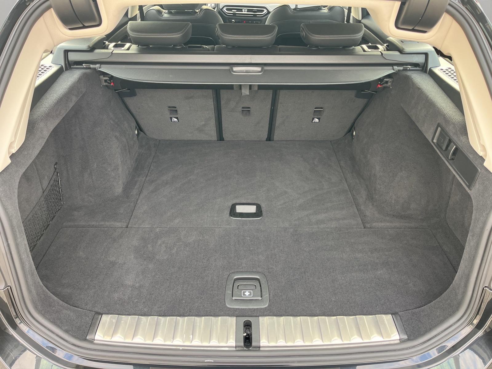 BMW 320d xDrive 48V Touring Steptronic - 17