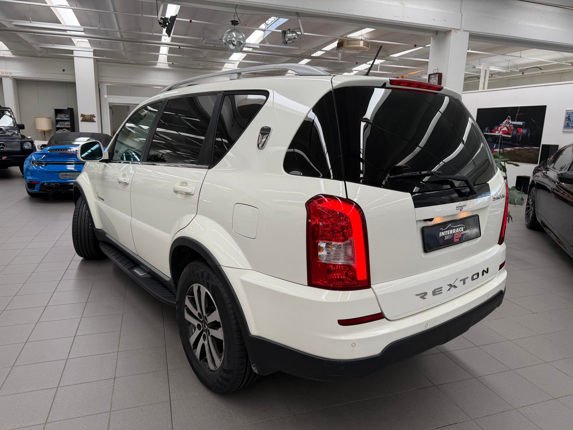 KGM-SsangYong Rexton RX200 e-XDi Sapphire 4WD Automatic - 3