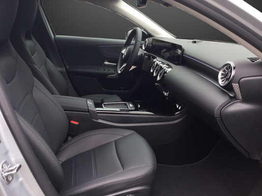MERCEDES-BENZ A 250 4Matic 8G-DCT - 9