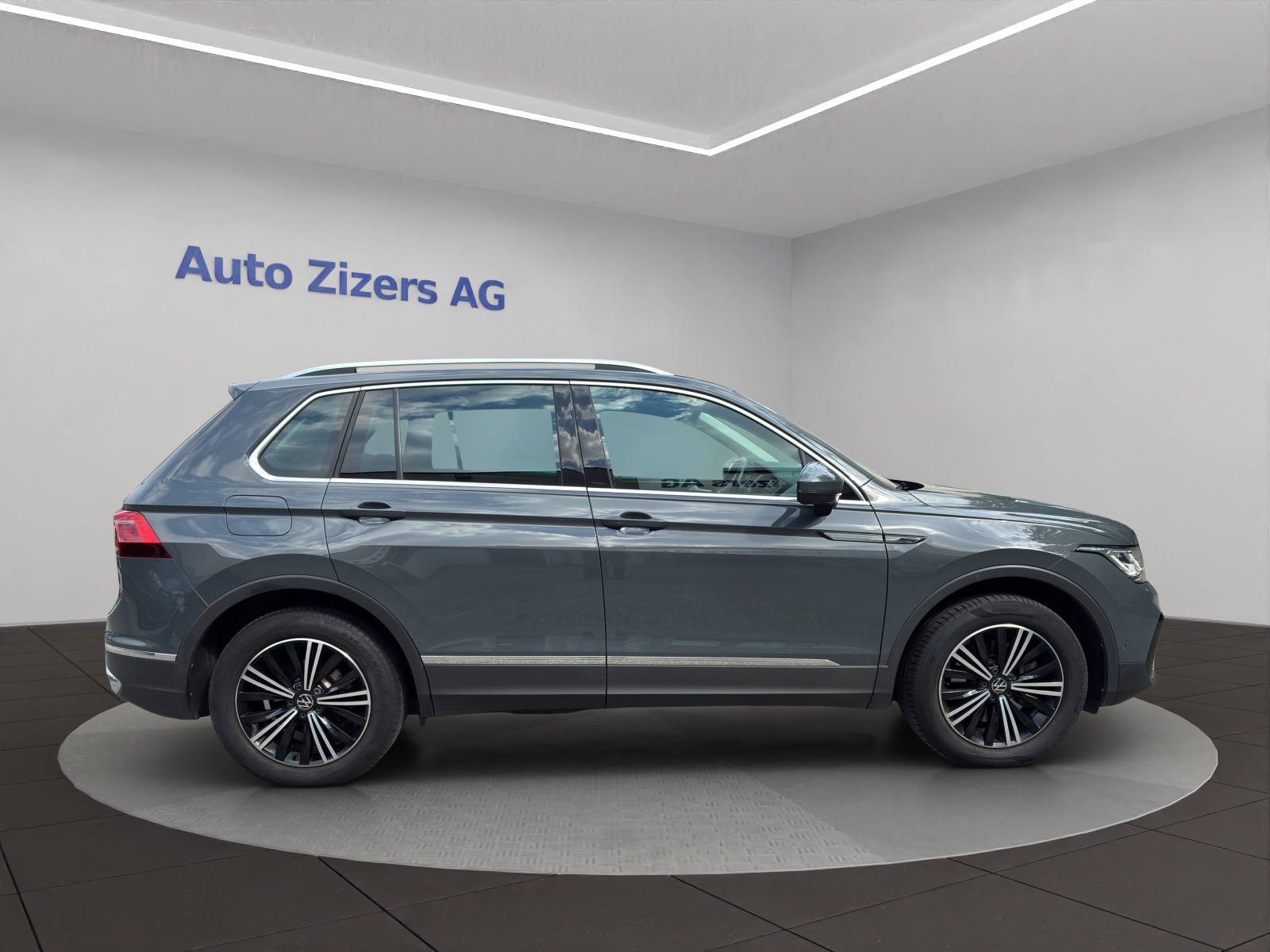 VW Tiguan 2.0TSI Elegance 4Motion DSG - 7