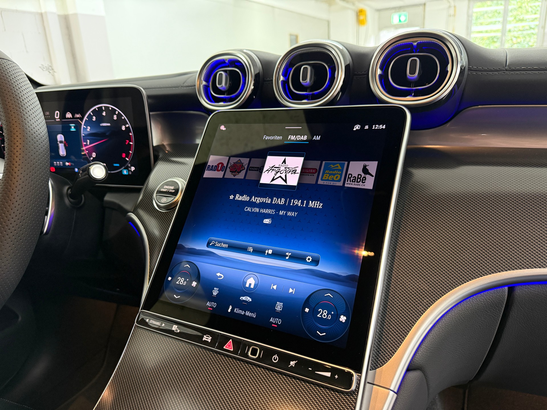 MERCEDES-BENZ GLC 300 4MATIC - 13