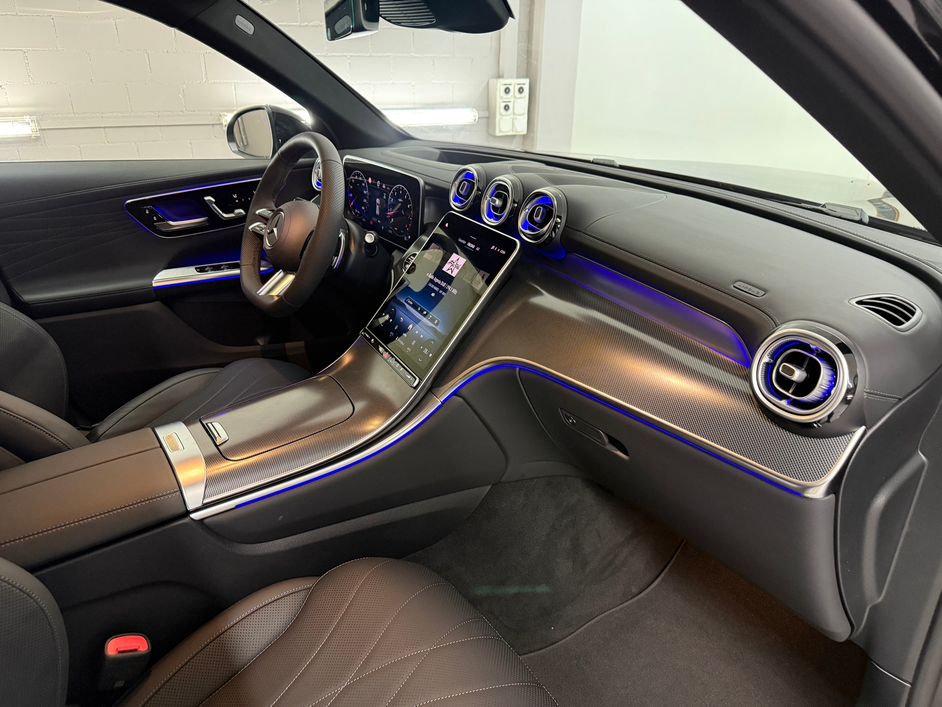 MERCEDES-BENZ GLC 300 4MATIC - 11