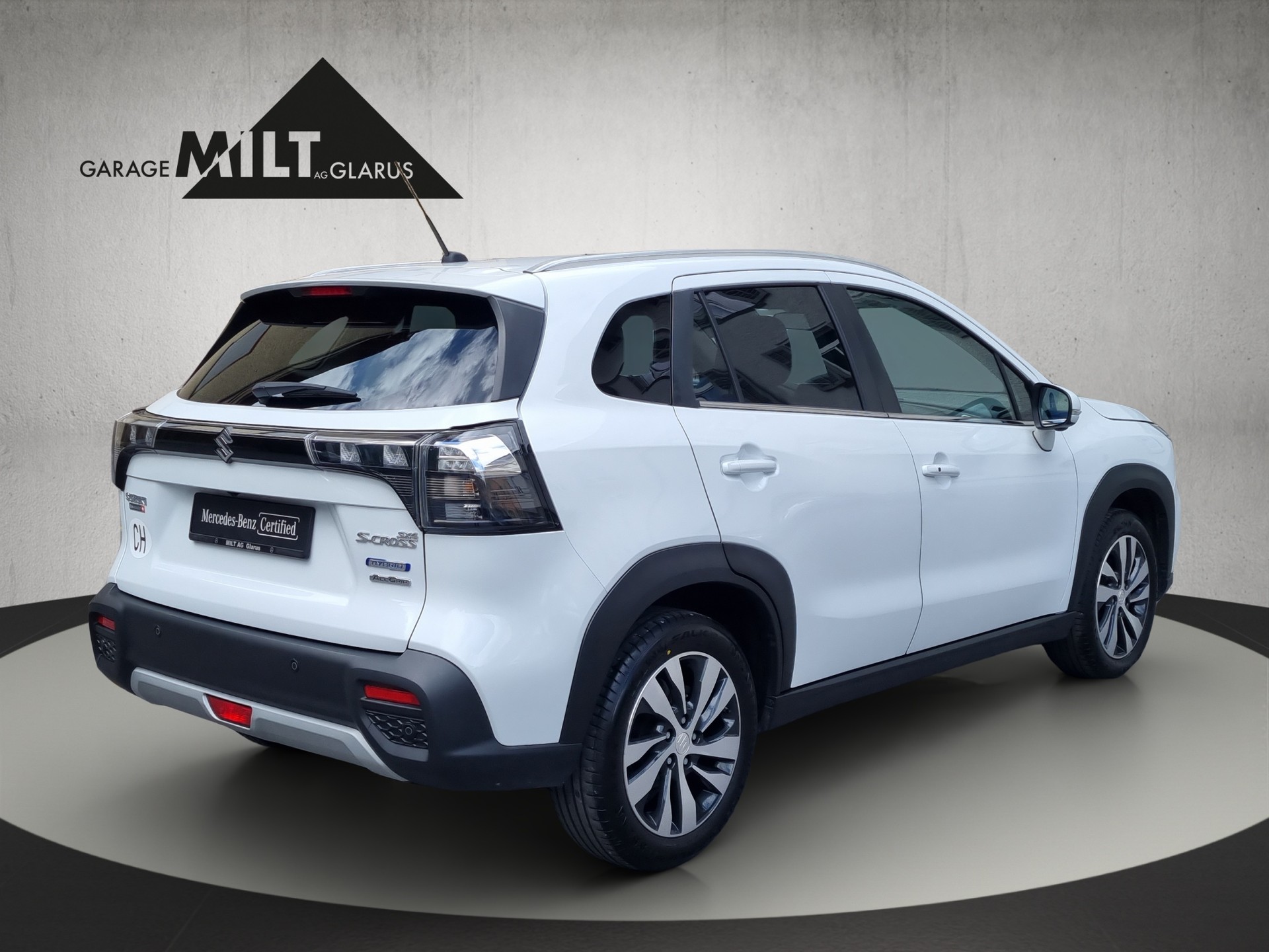 SUZUKI S-Cross 1.4 T Compact Top Hybrid 4x4 - 7