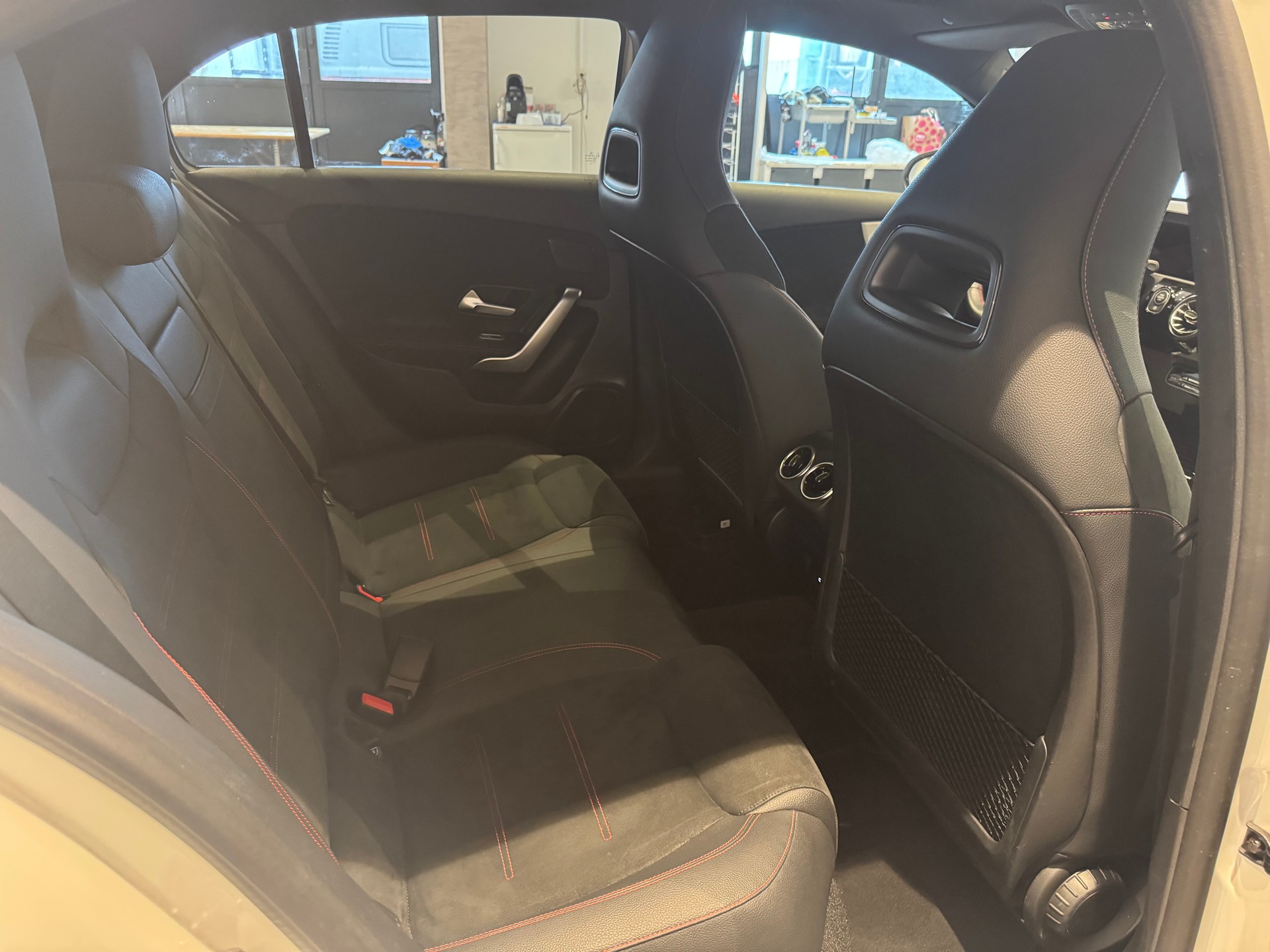 MERCEDES-BENZ A 250 AMG Line 4m - 9