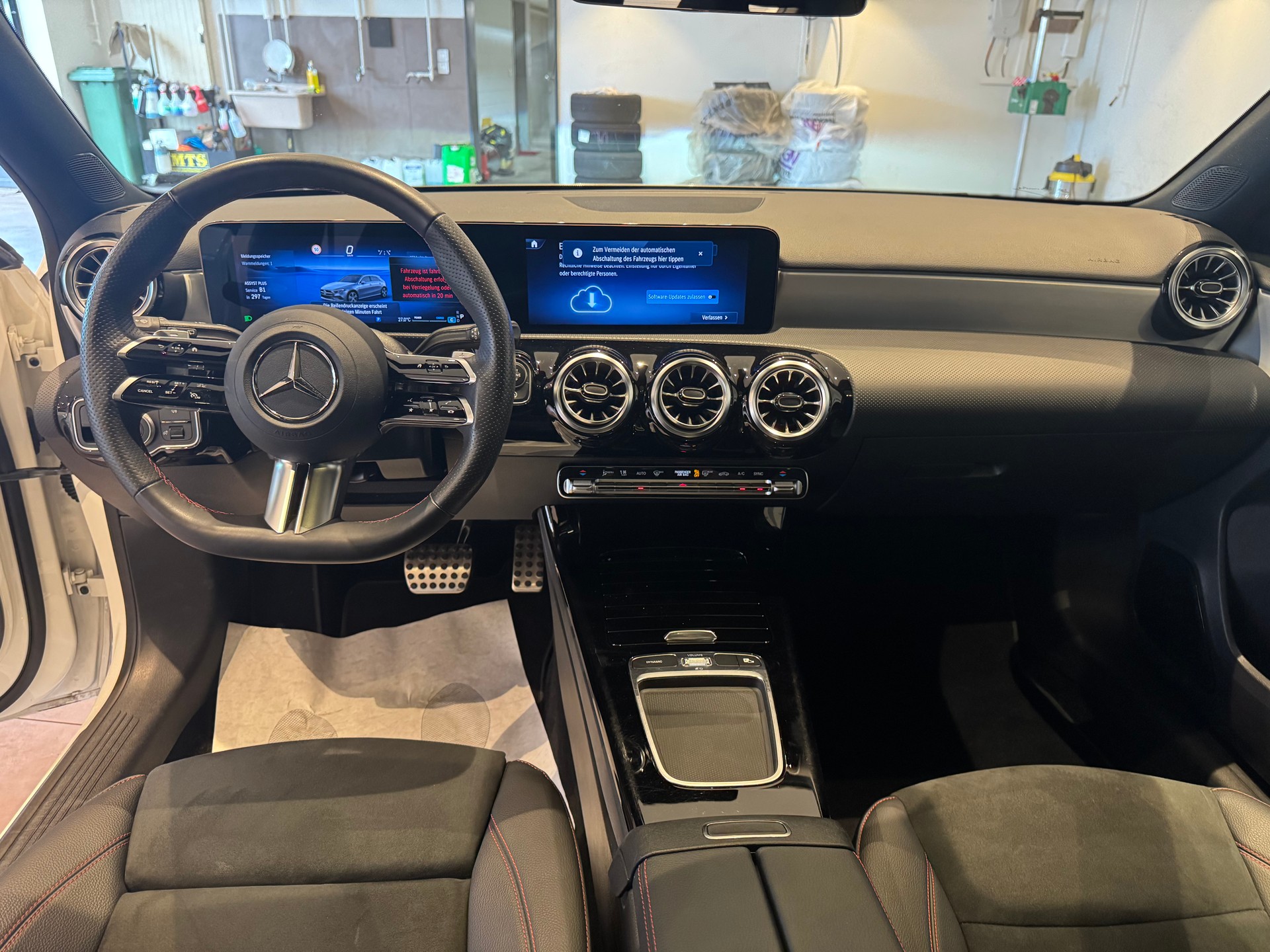 MERCEDES-BENZ A 250 AMG Line 4m - 11