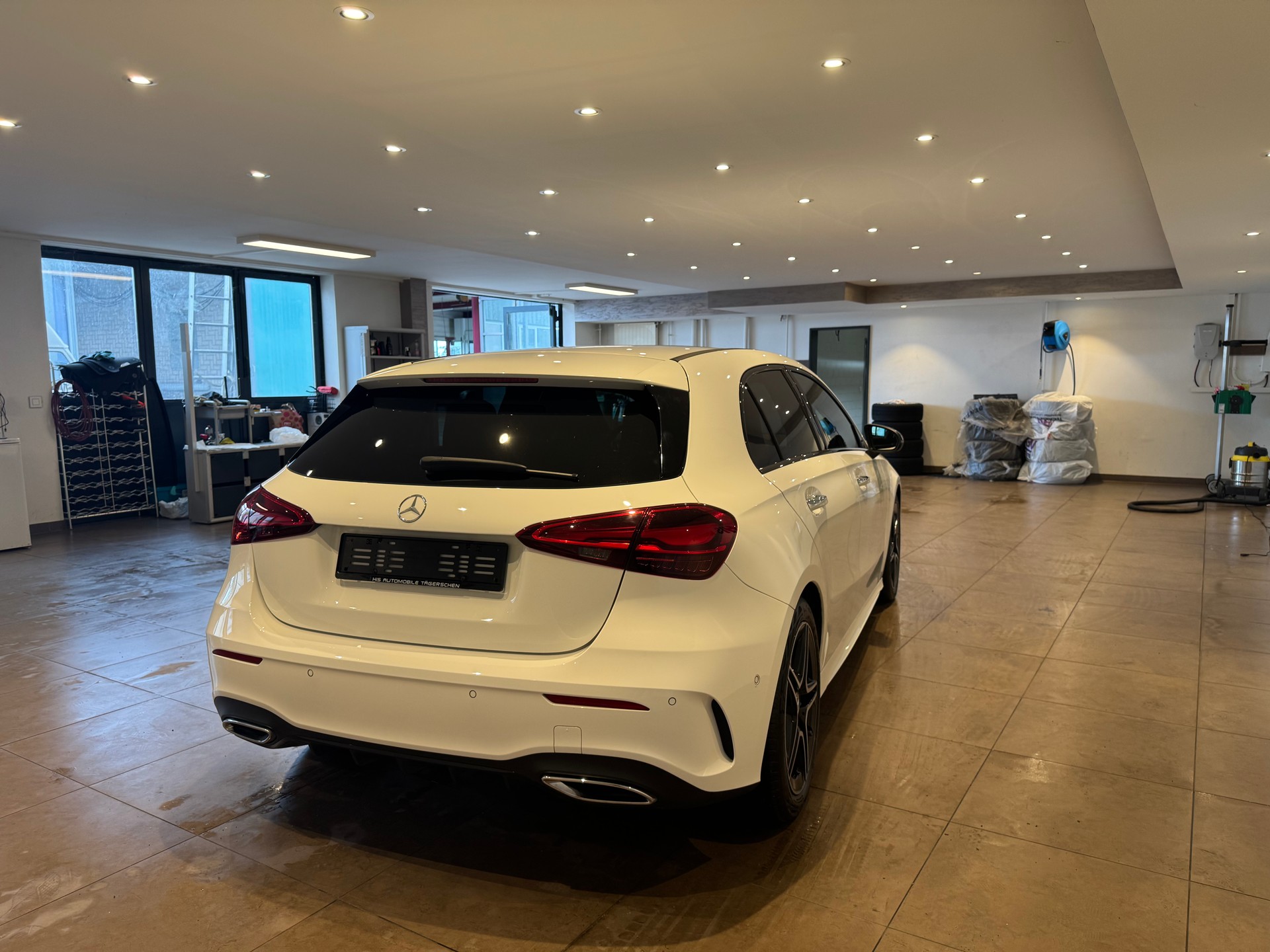 MERCEDES-BENZ A 250 AMG Line 4m - 5