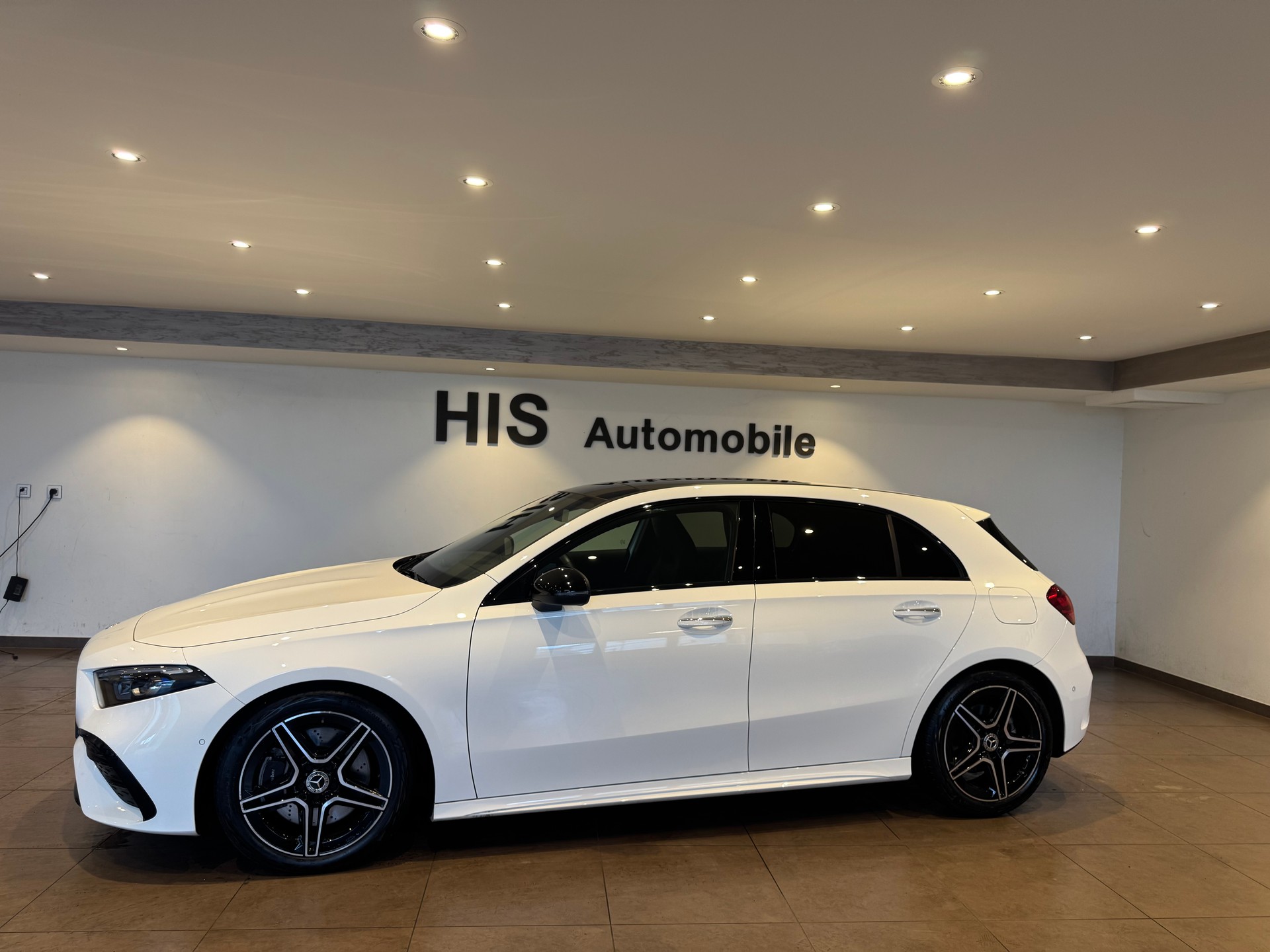 MERCEDES-BENZ A 250 AMG Line 4m - 3