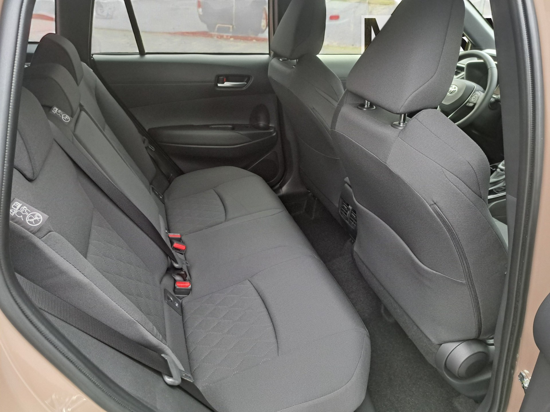 TOYOTA Corolla Cross 2.0 4WD Trend e-CVT - 6