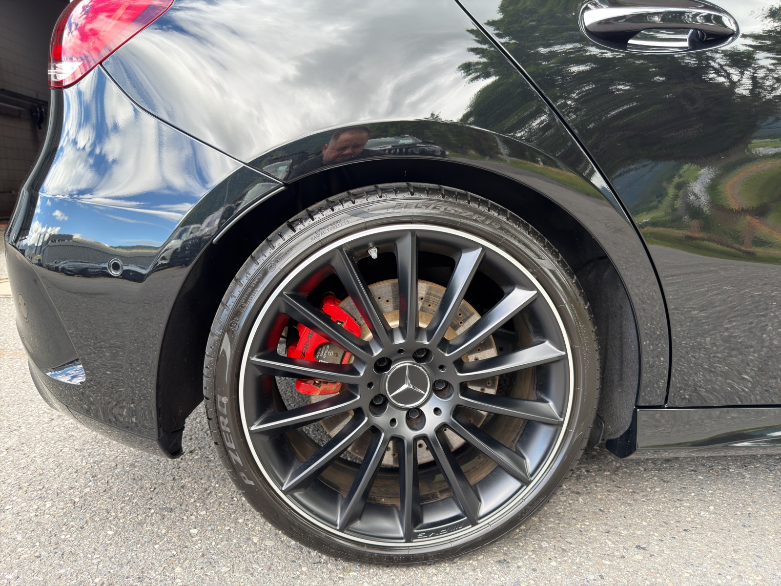 MERCEDES-BENZ A 35 AMG 4Matic - 24