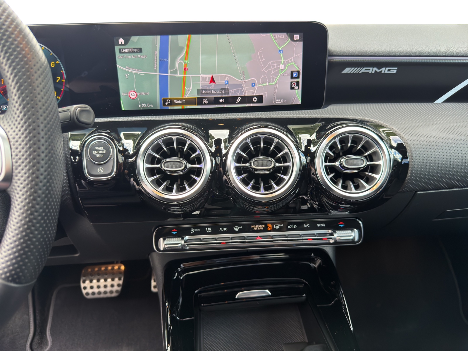 MERCEDES-BENZ A 35 AMG 4Matic - 15
