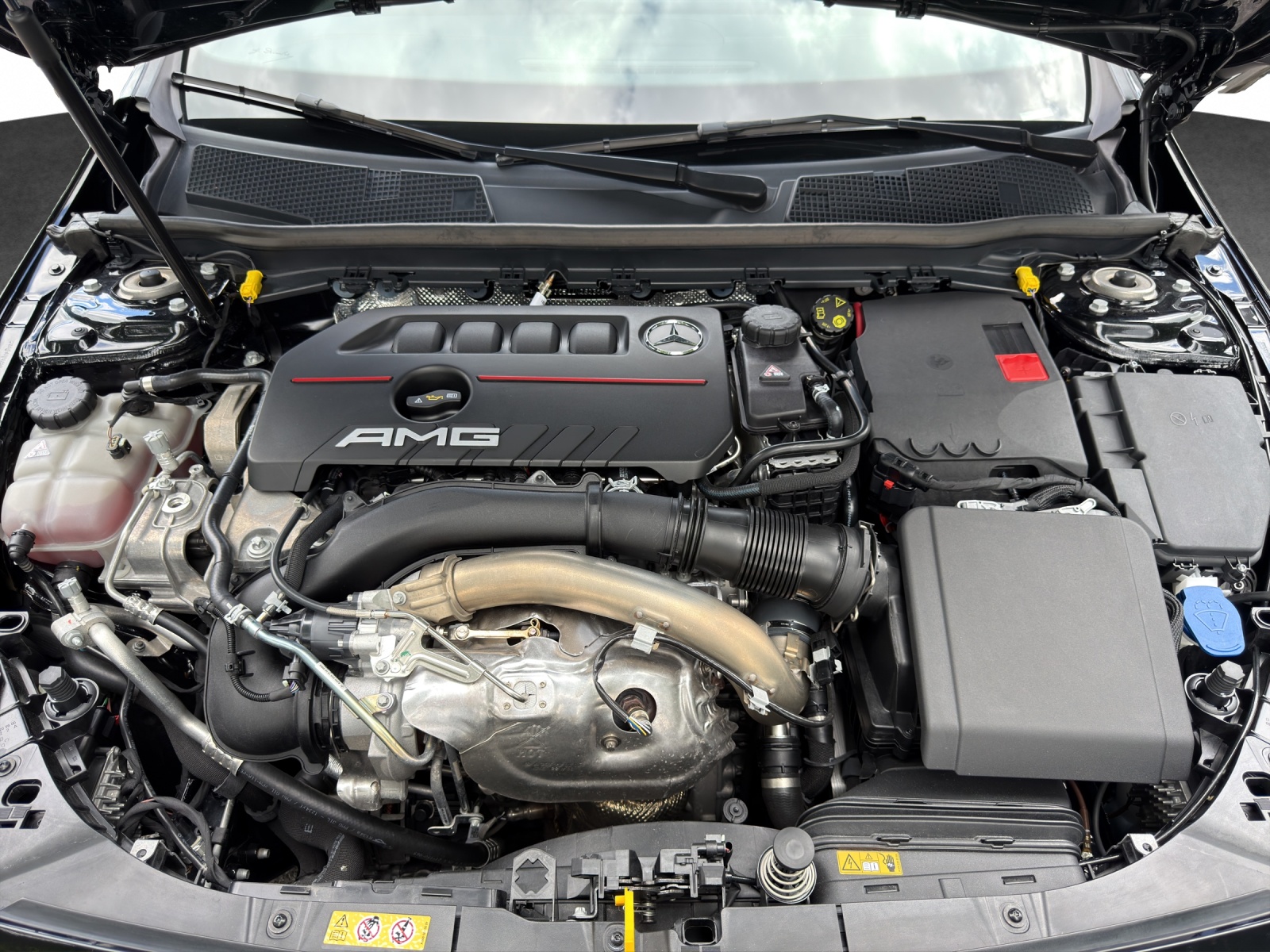 MERCEDES-BENZ A 35 AMG 4Matic - 21