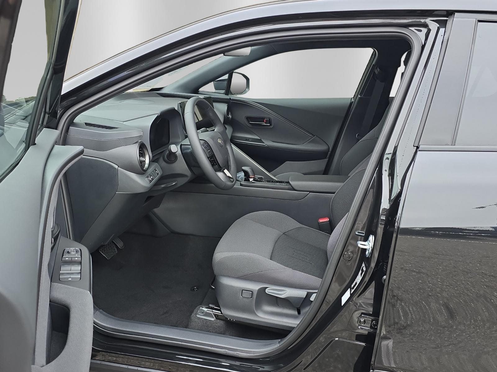 TOYOTA C-HR 2.0 PHEV Swiss Edition - 9
