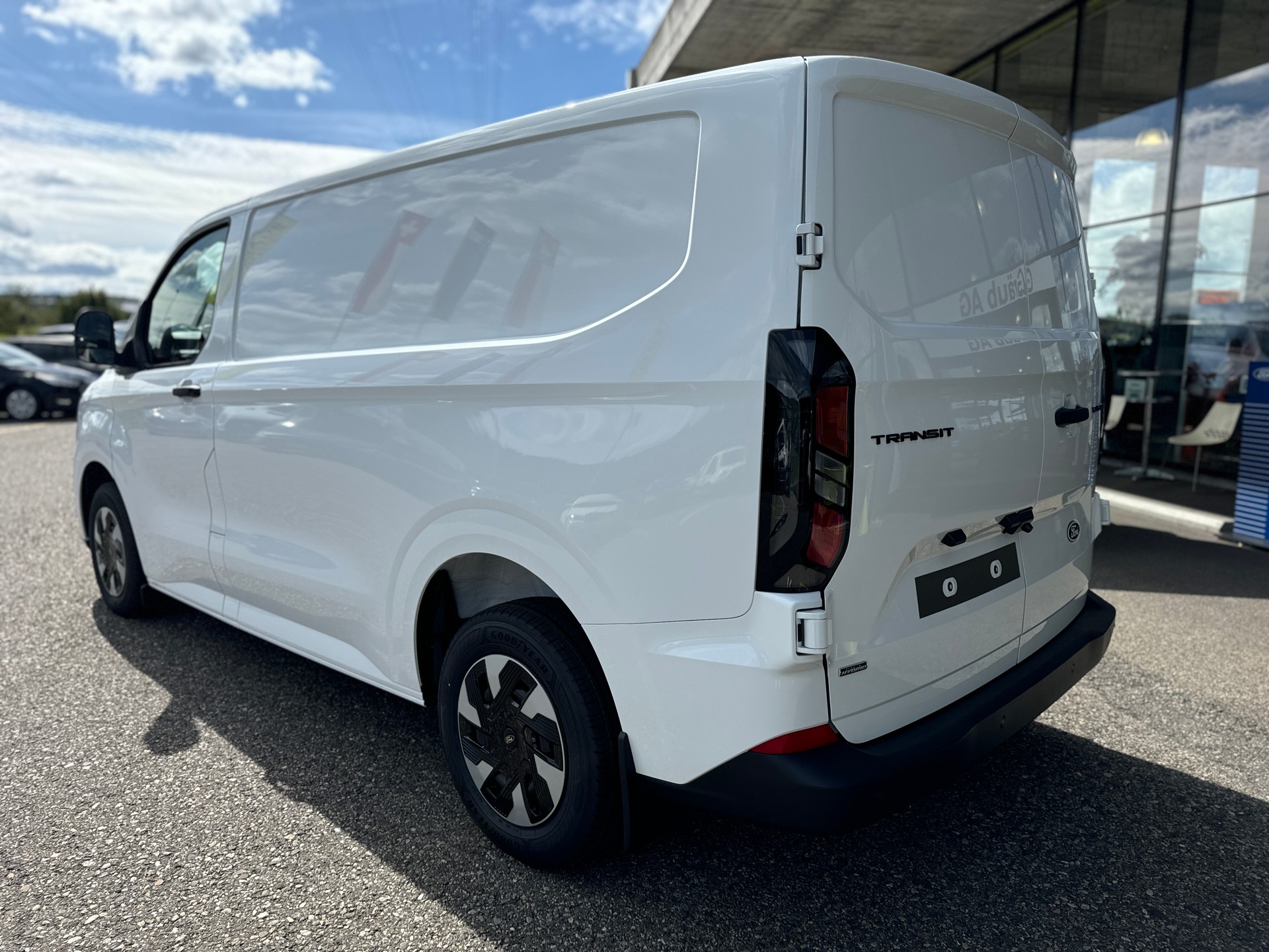 FORD Transit Custom Van PHEV 320 L1H1 Trend Automat - 8