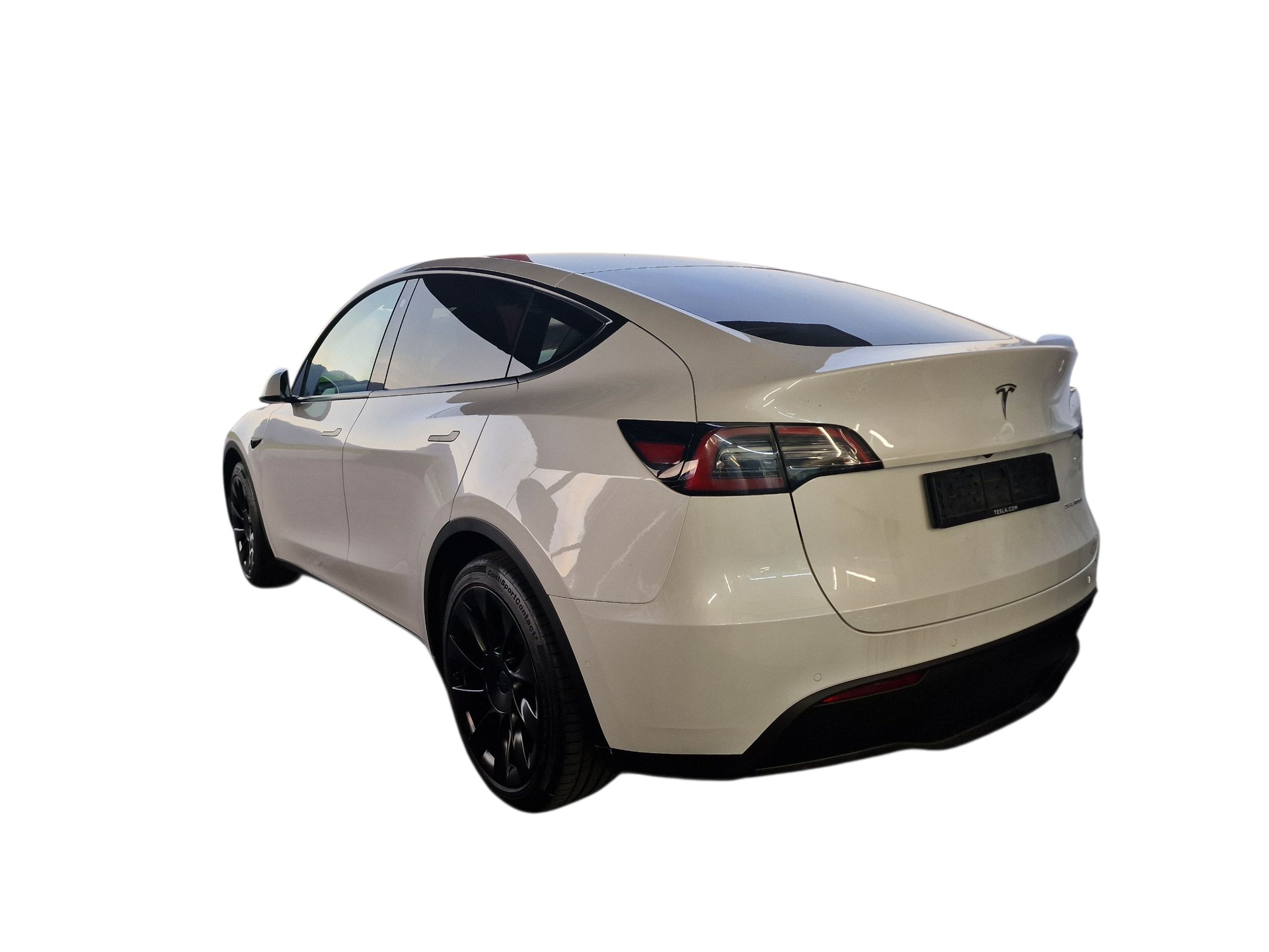 TESLA Model Y Long Range - 8