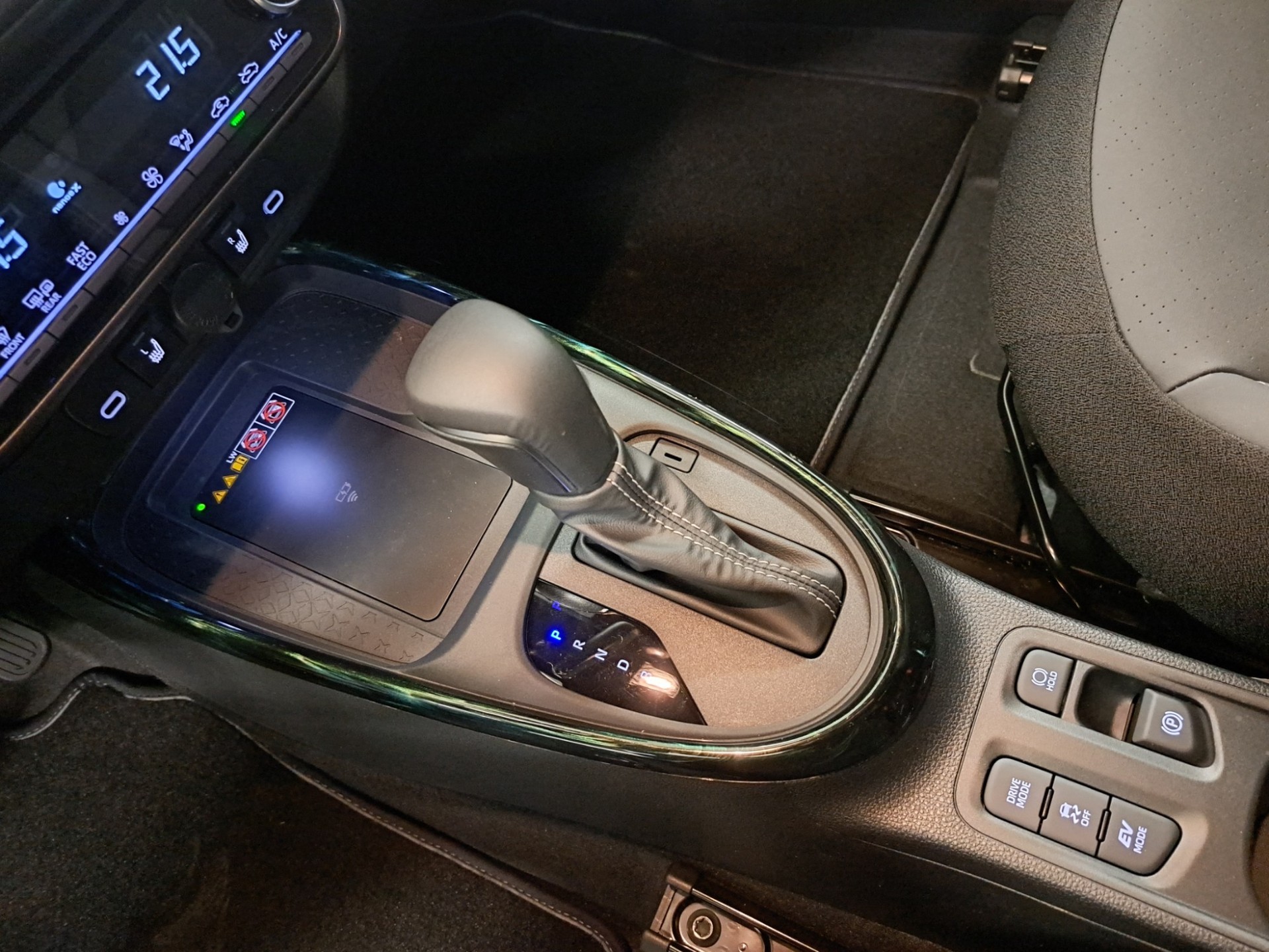 TOYOTA Aygo X 1.5 Style e-CVT - 15