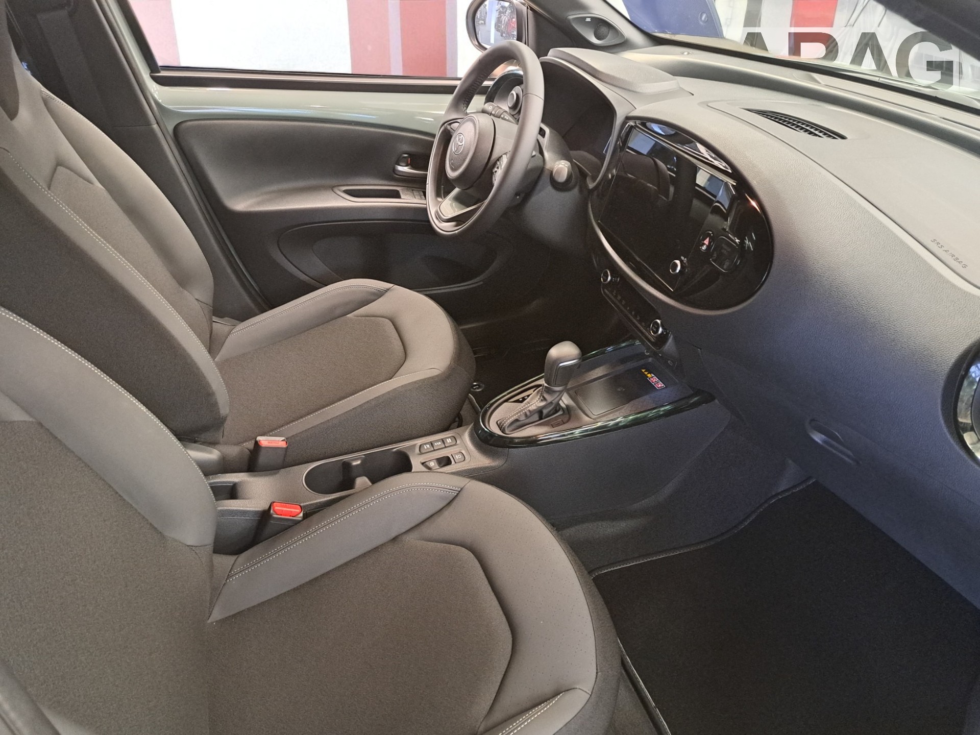 TOYOTA Aygo X 1.5 Style e-CVT - 12
