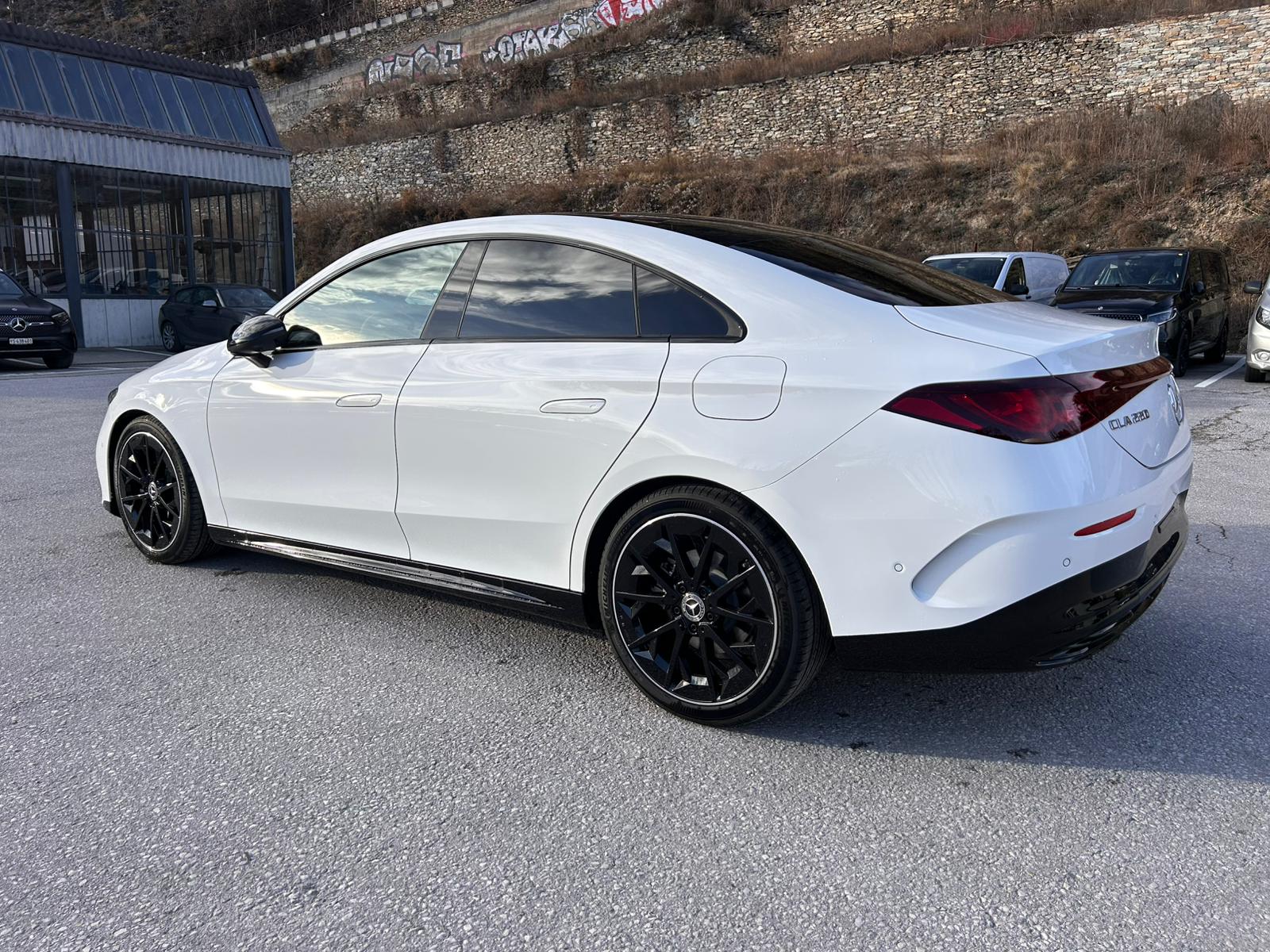 MERCEDES-BENZ CLA 220 4Matic 8G-DCT - 3