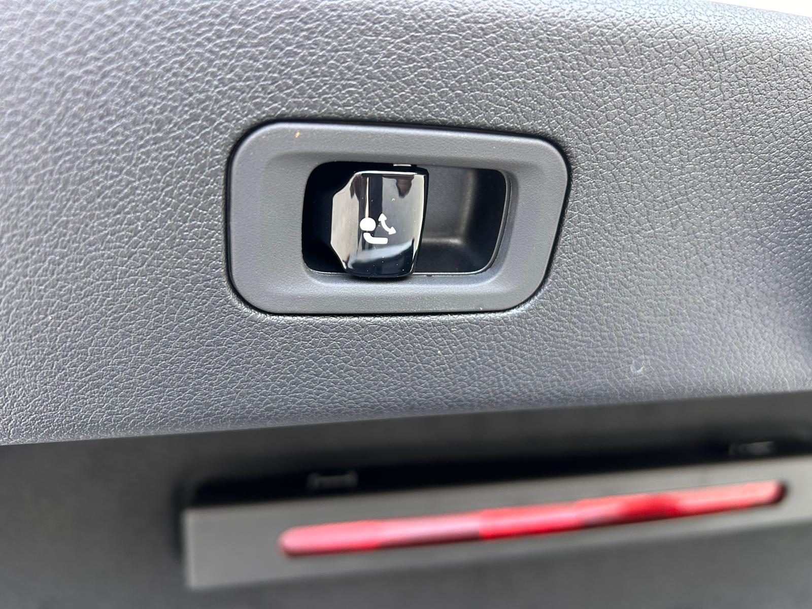 MERCEDES-BENZ CLA 220 4Matic 8G-DCT - 12