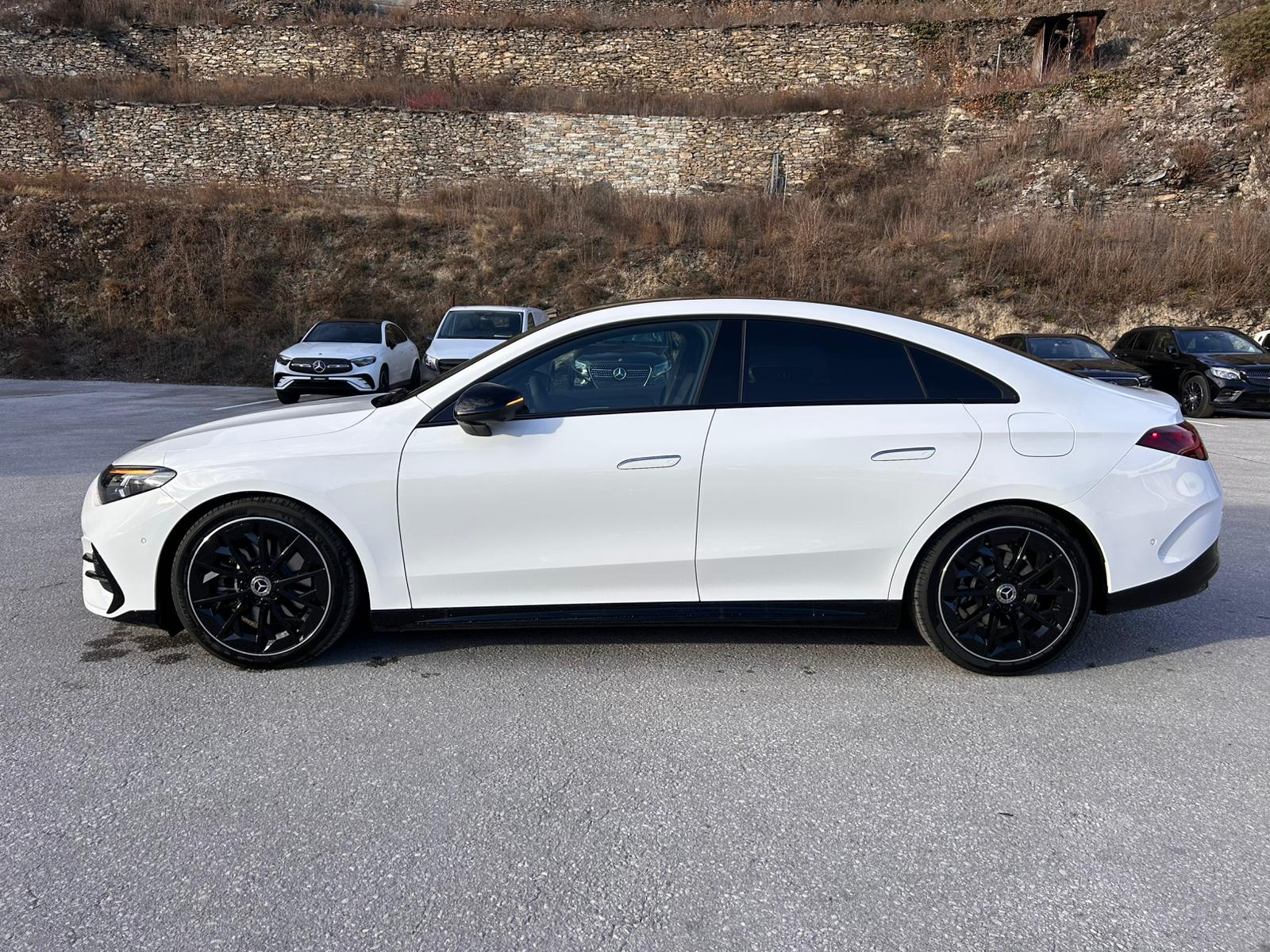 MERCEDES-BENZ CLA 220 4Matic 8G-DCT - 2