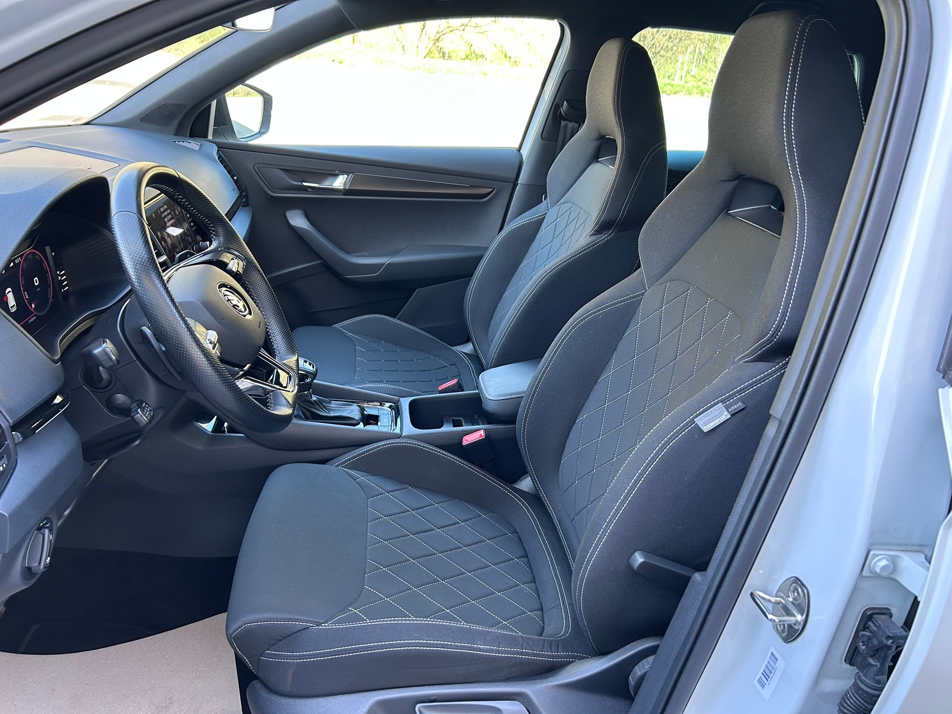 SKODA Karoq 2.0 TSI SportLine 4x4 DSG - 6