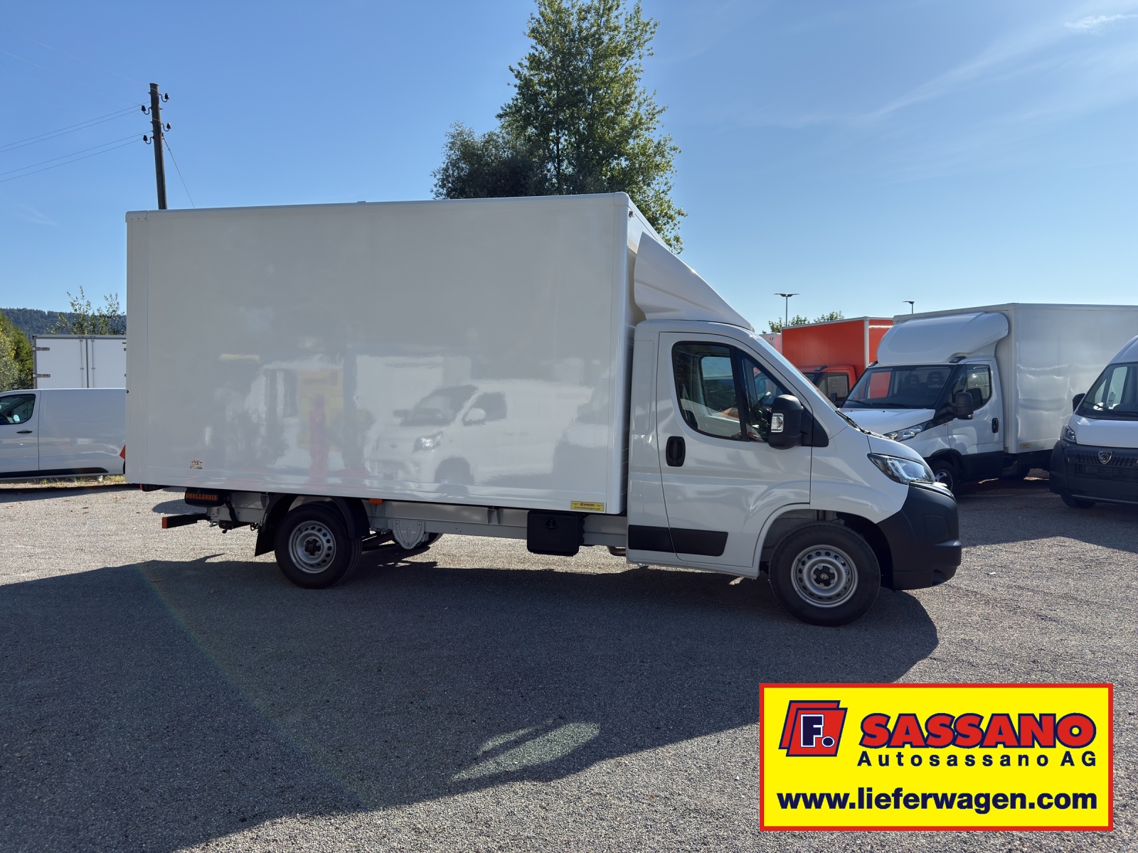 PEUGEOT Boxer 335 Heavy 2.2 BlueHID 140 Koffer mit Hebebühne - 6